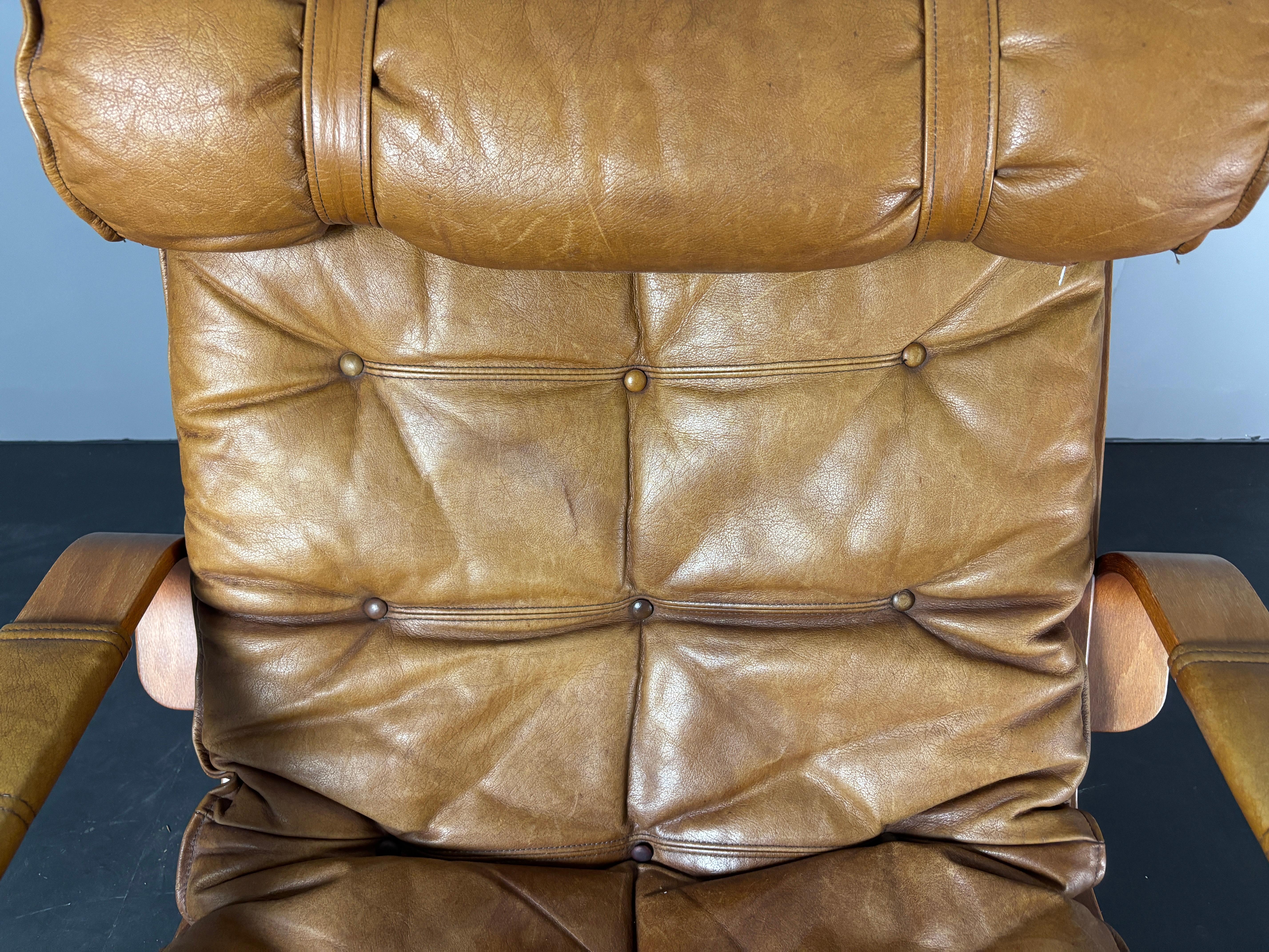 Chaise longue suédoise en bois courbé et cuir Model No No par Jan Bengstsson, 1970 en vente 3