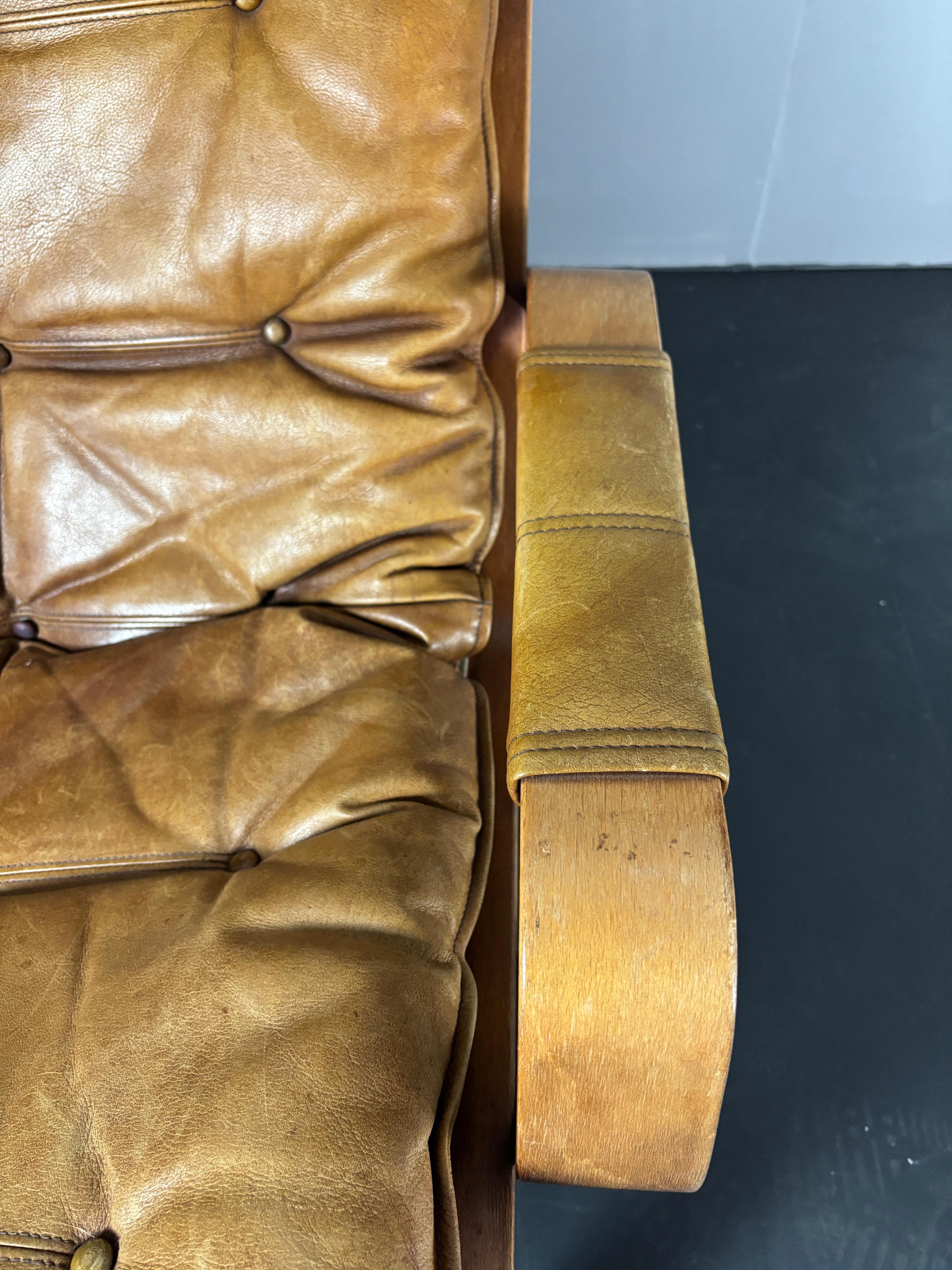 Chaise longue suédoise en bois courbé et cuir Model No No par Jan Bengstsson, 1970 en vente 1