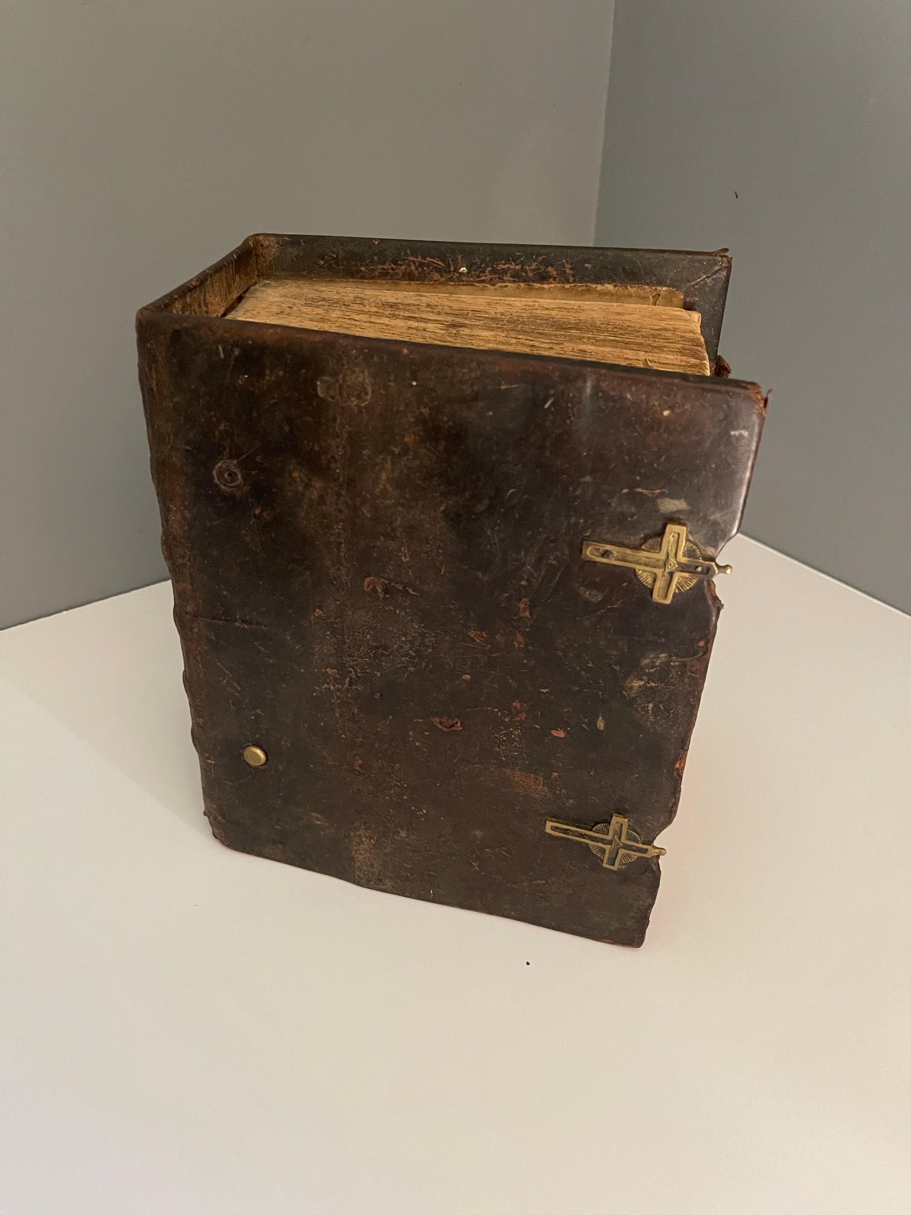 Swedish Leather Bound and Brass Locks Family Holy Bible, Circa 1849 In Good Condition For Sale In Savannah, GA