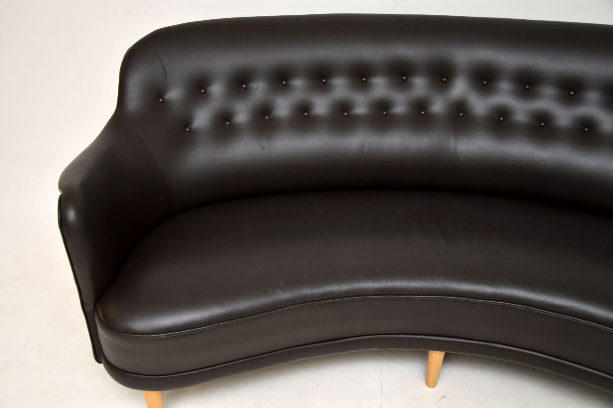 Swedish Leather Samsas Round Sofa by Carl Malmsten For Sale 3