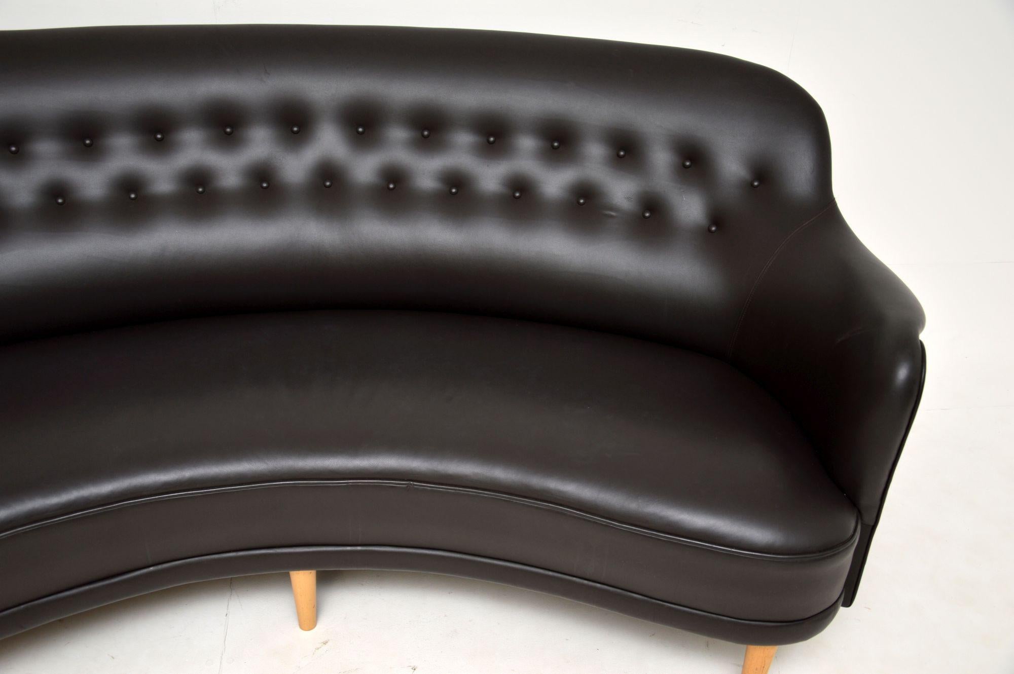 Swedish Leather Samsas Round Sofa by Carl Malmsten For Sale 4