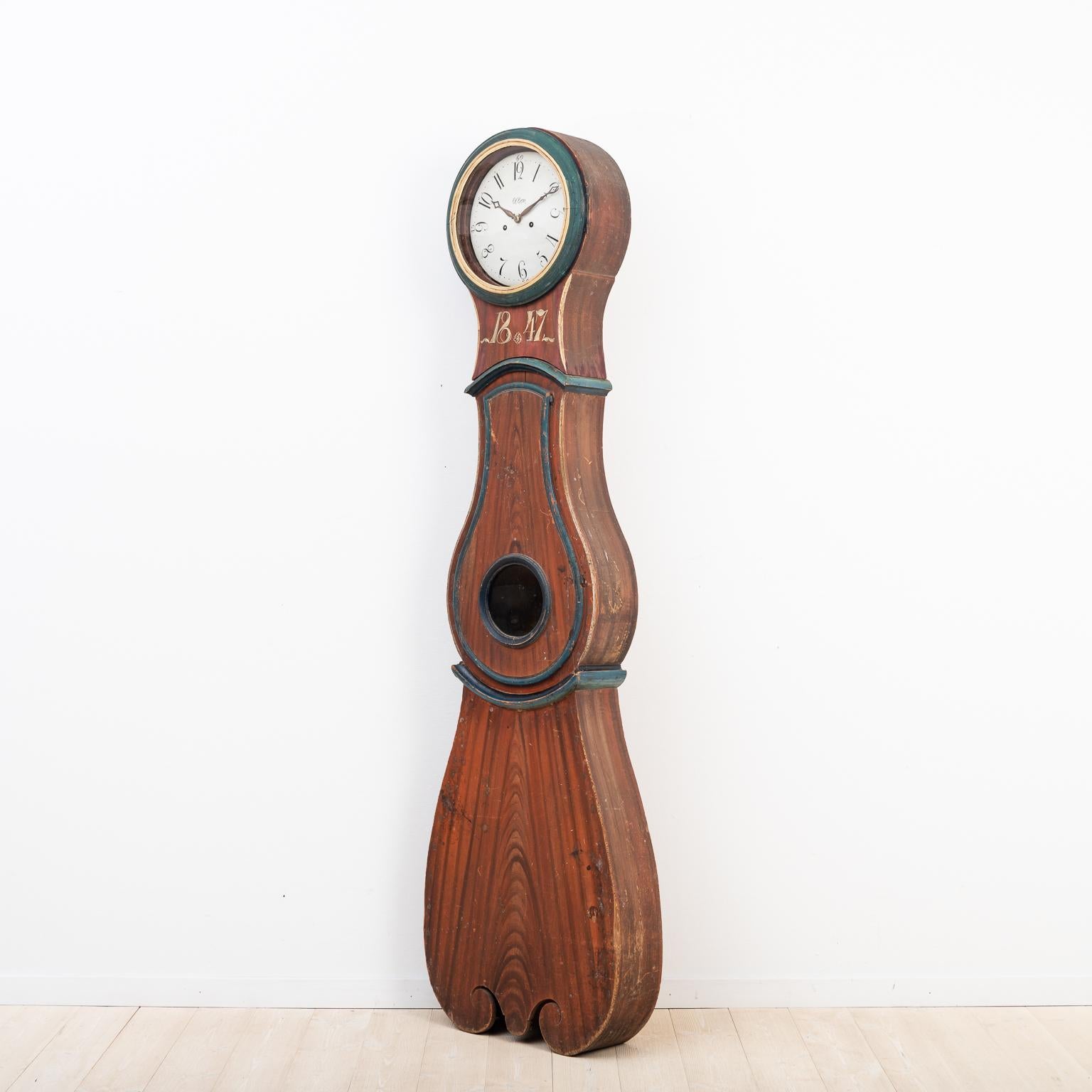 Hand-Painted Antique Swedish Painted Pine Long Case Clock with Original Clock Mechanism For Sale