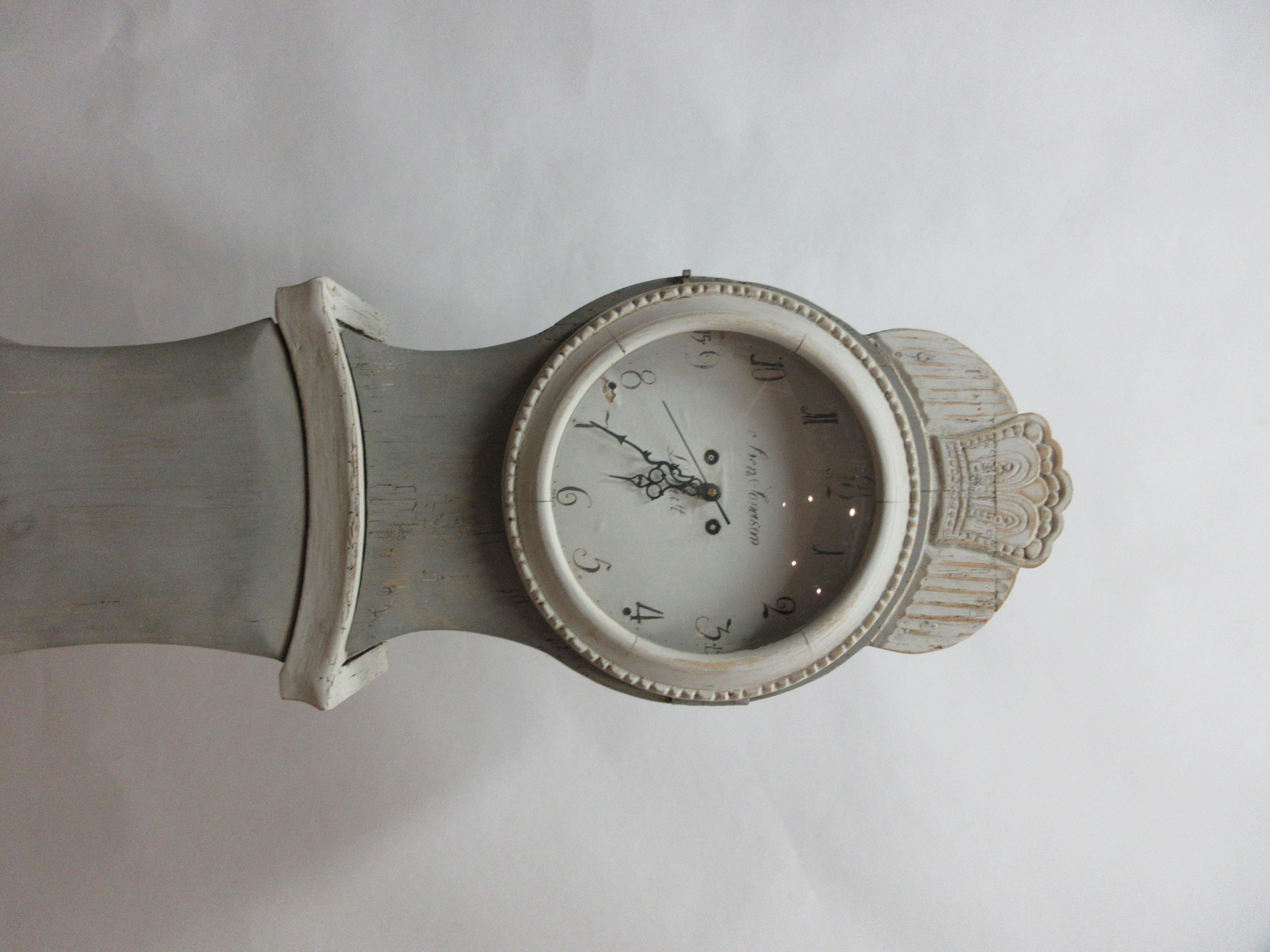 Primitif Horloge Mora suédoise à boîtier long