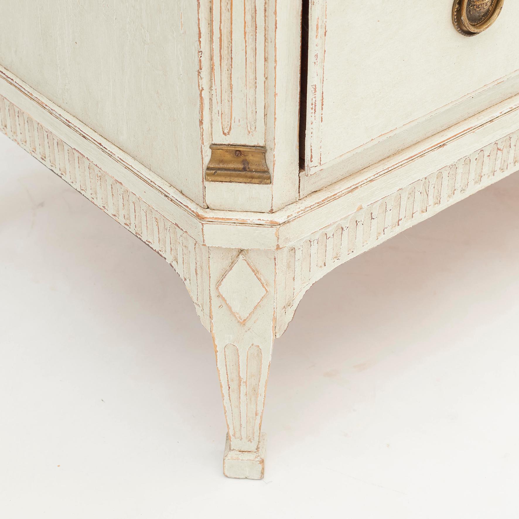 Swedish Louis XVI White-Grey Painted Chest of Drawers 1