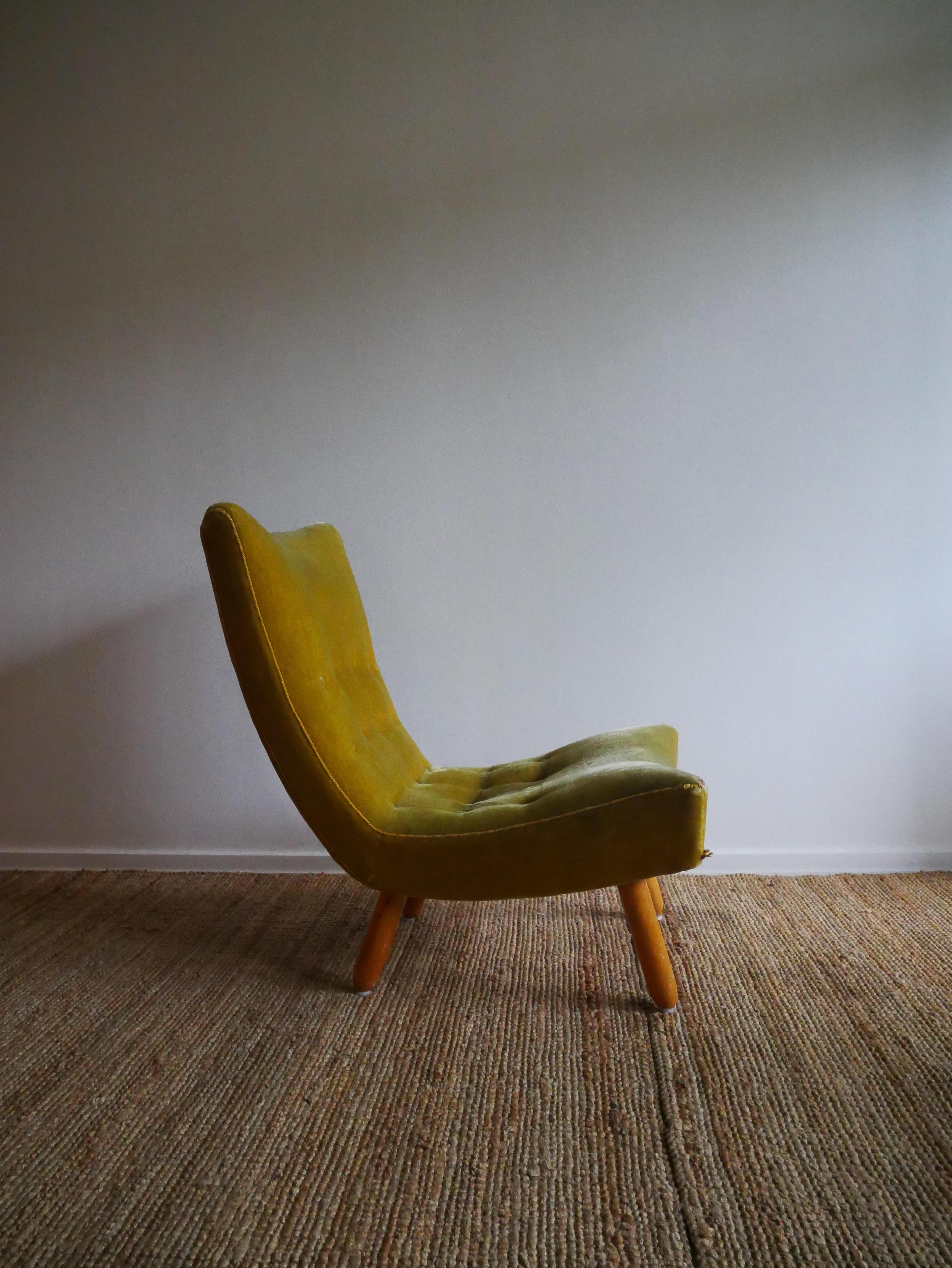 Scandinavian Modern Swedish Lounge Chair 1940-50s For Sale