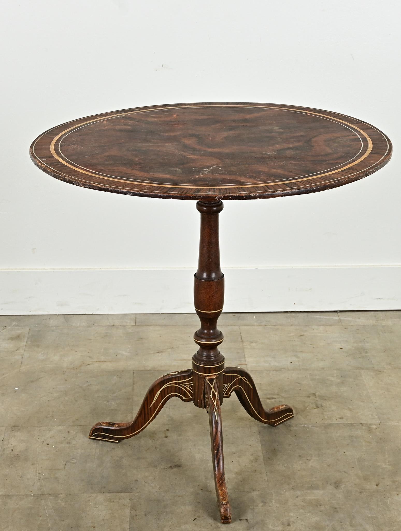 Table tournante à plateau basculant en acajou suédois en vente 2
