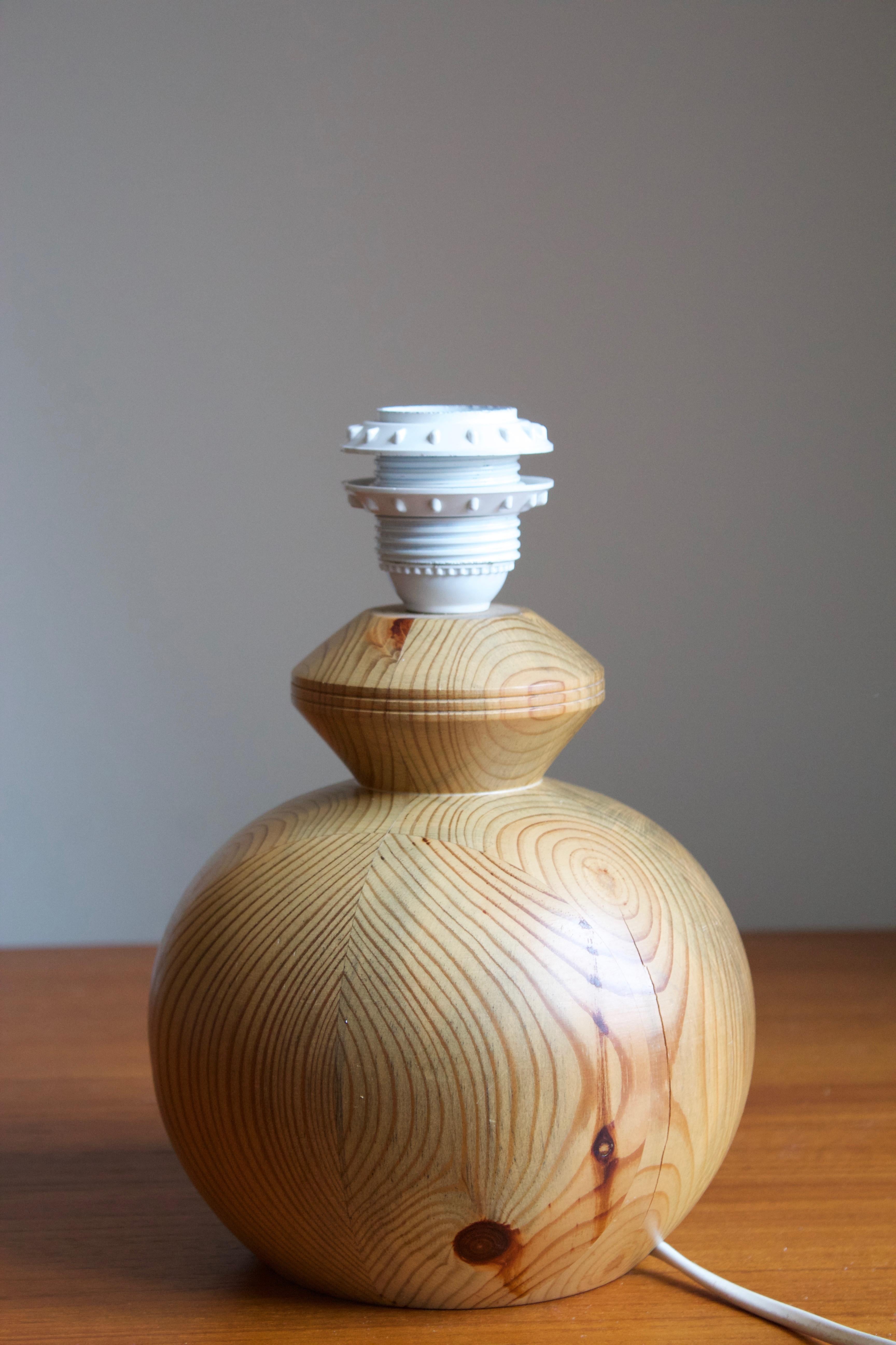 Swedish Maker, Signed Table Lamp, Solid Pine, Fabric, Sweden, 1983 In Good Condition In High Point, NC
