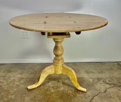 Schwedischer Ahorn Tripod Center/Side Table