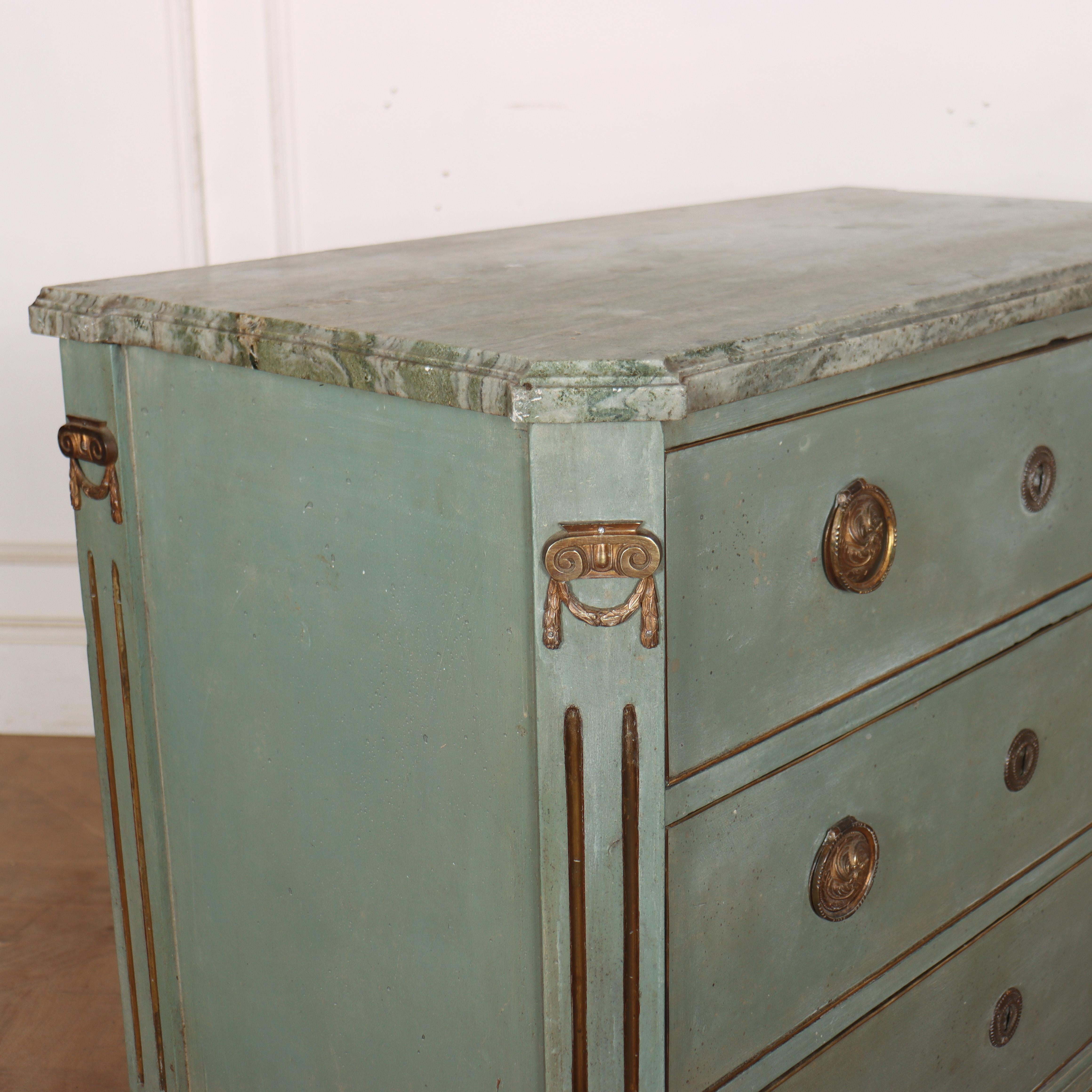 Commode svedese con piano in marmo in vendita 1