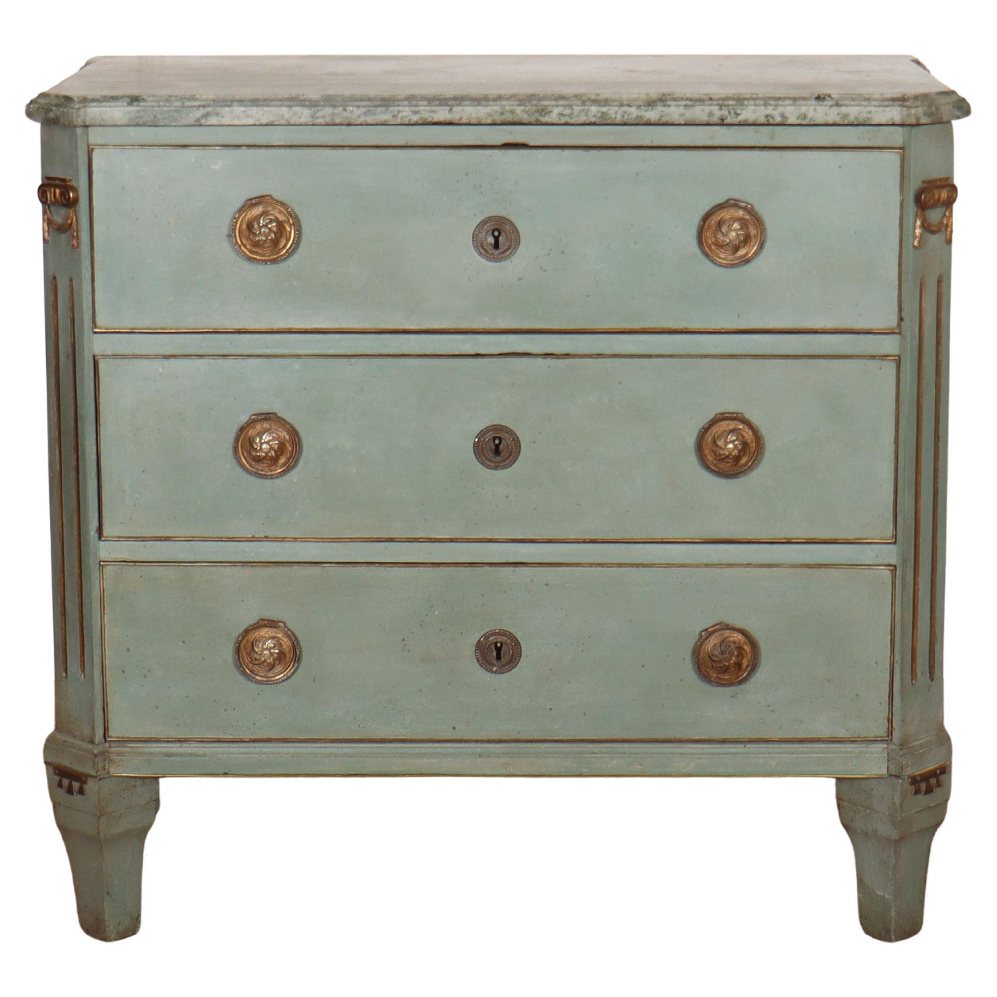 Commode svedese con piano in marmo in vendita