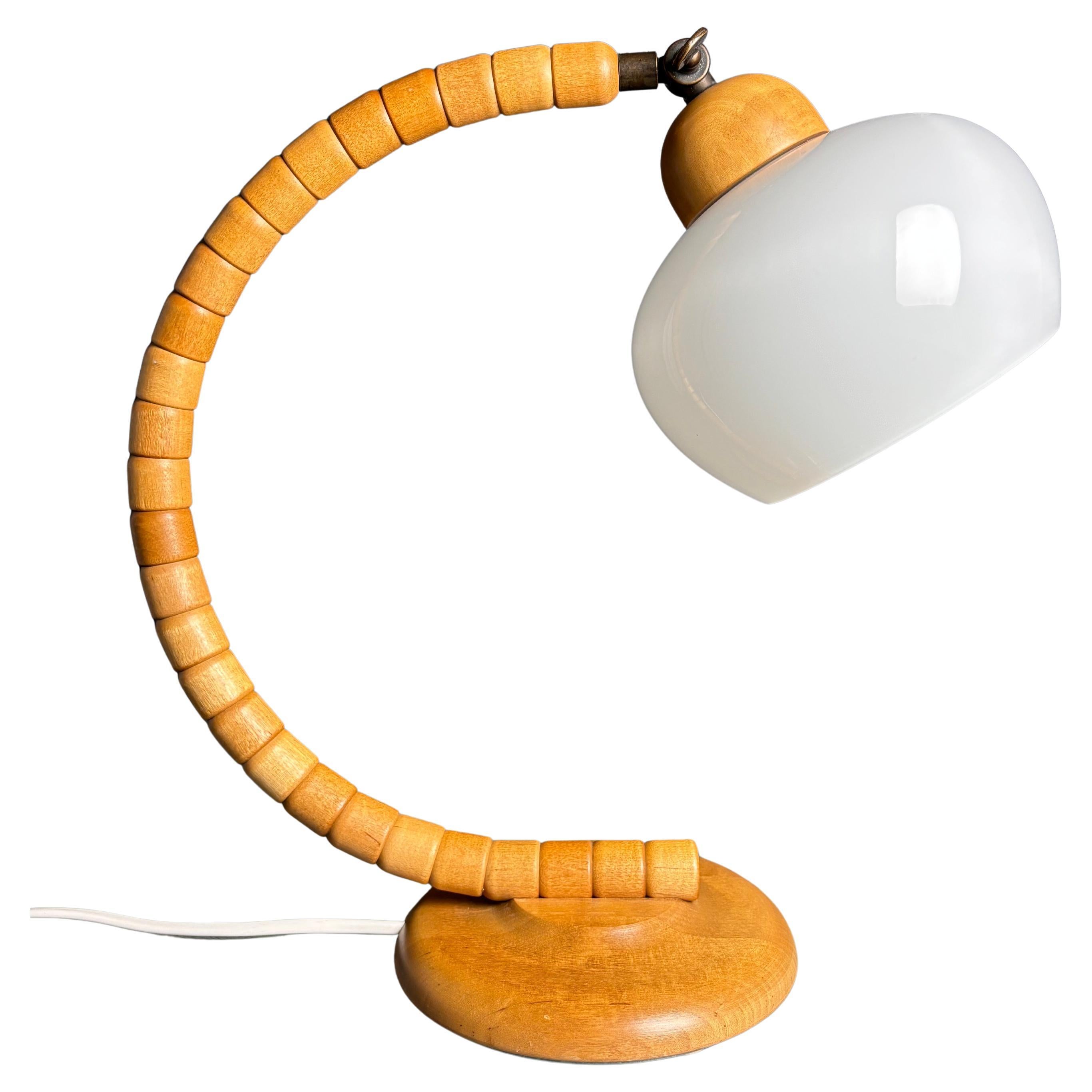 Lampada da tavolo svedese in legno a più livelli in stile Art Déco di Markslöjd, anni '60
