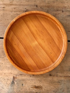 Swedish massive pine tray 1970's completely restored Ø33 x 4.5cm