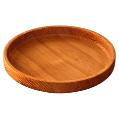 Swedish massive pine tray 1970's completely restored Ø33 x 4.5cm