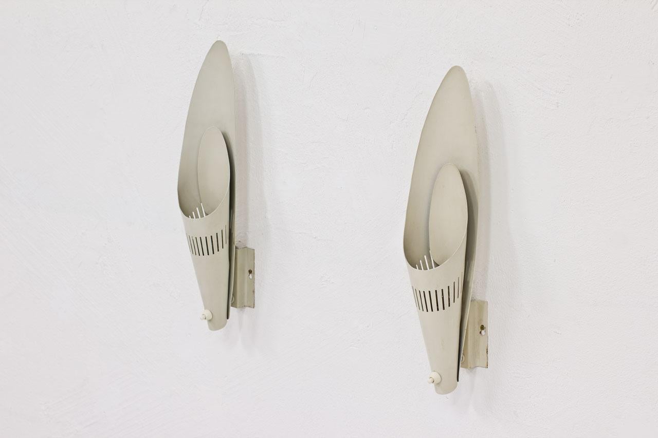 Swedish Metal Wall Lamps by Harald Elof Notini for Böhlmarks In Good Condition In Stockholm, SE