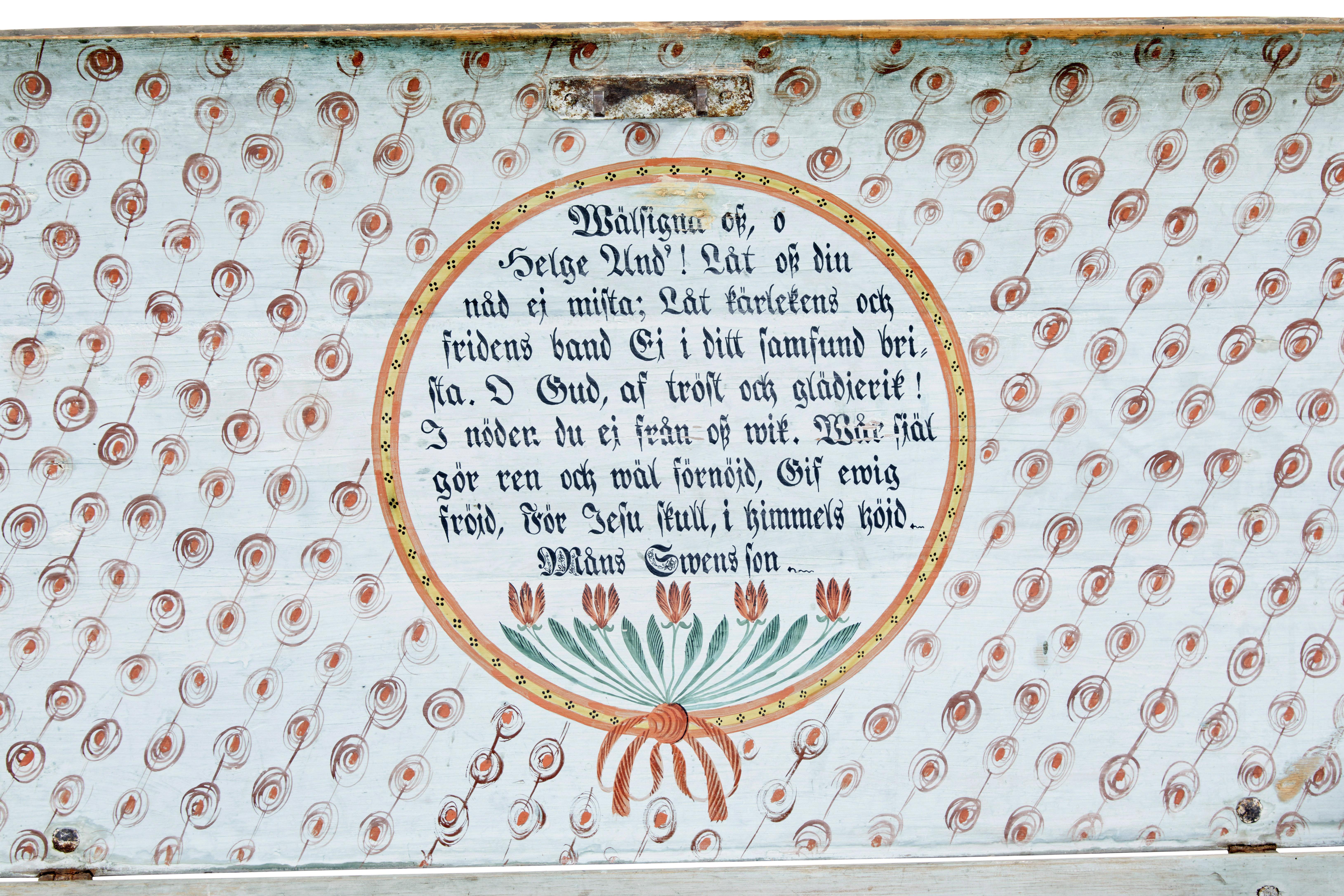 Arcón sueco de mediados del siglo XIX con cúpula pintada a mano Sueco en venta