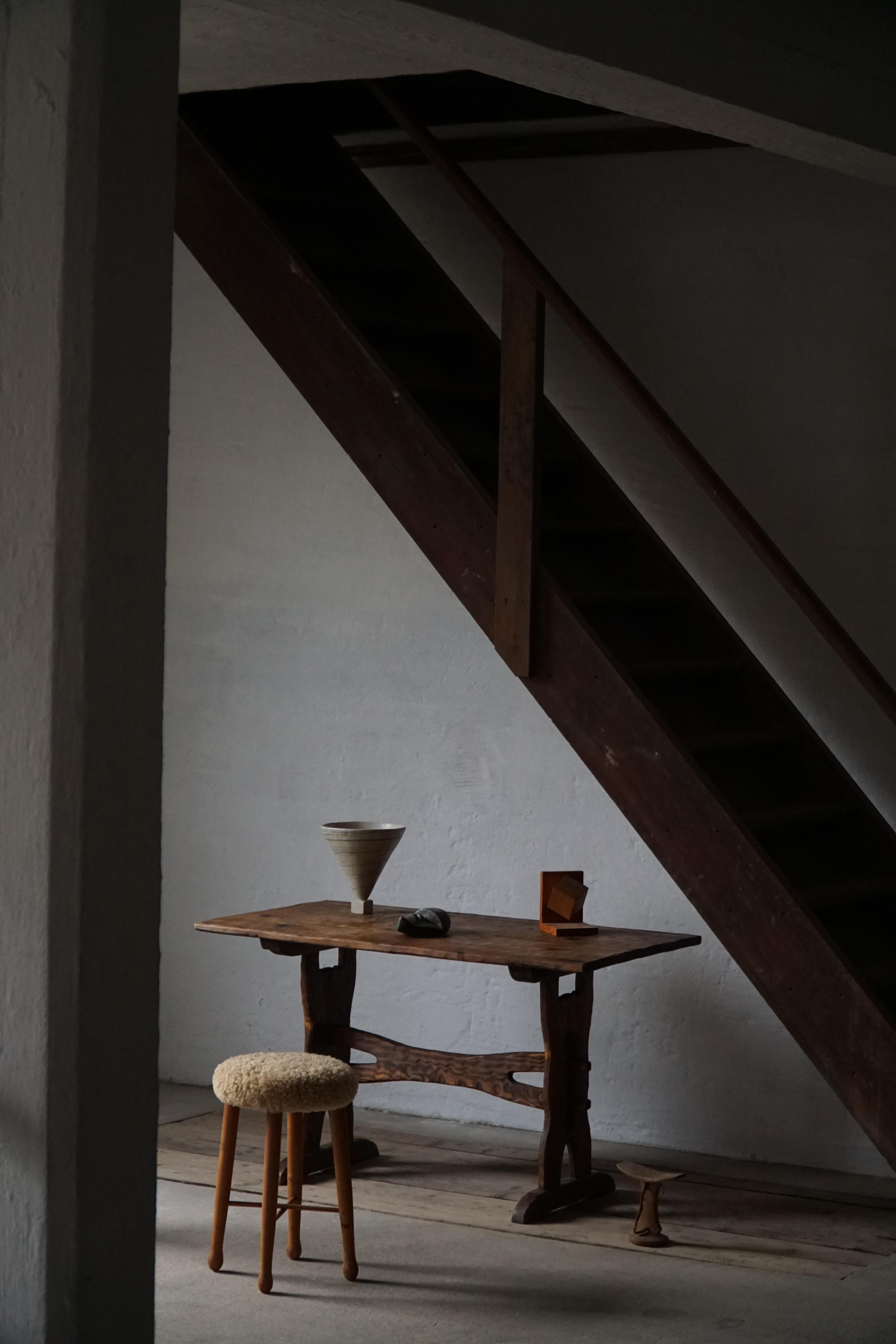 Scandinave moderne Table en pin rustique artisanale suédoise du milieu du 20e siècle, 