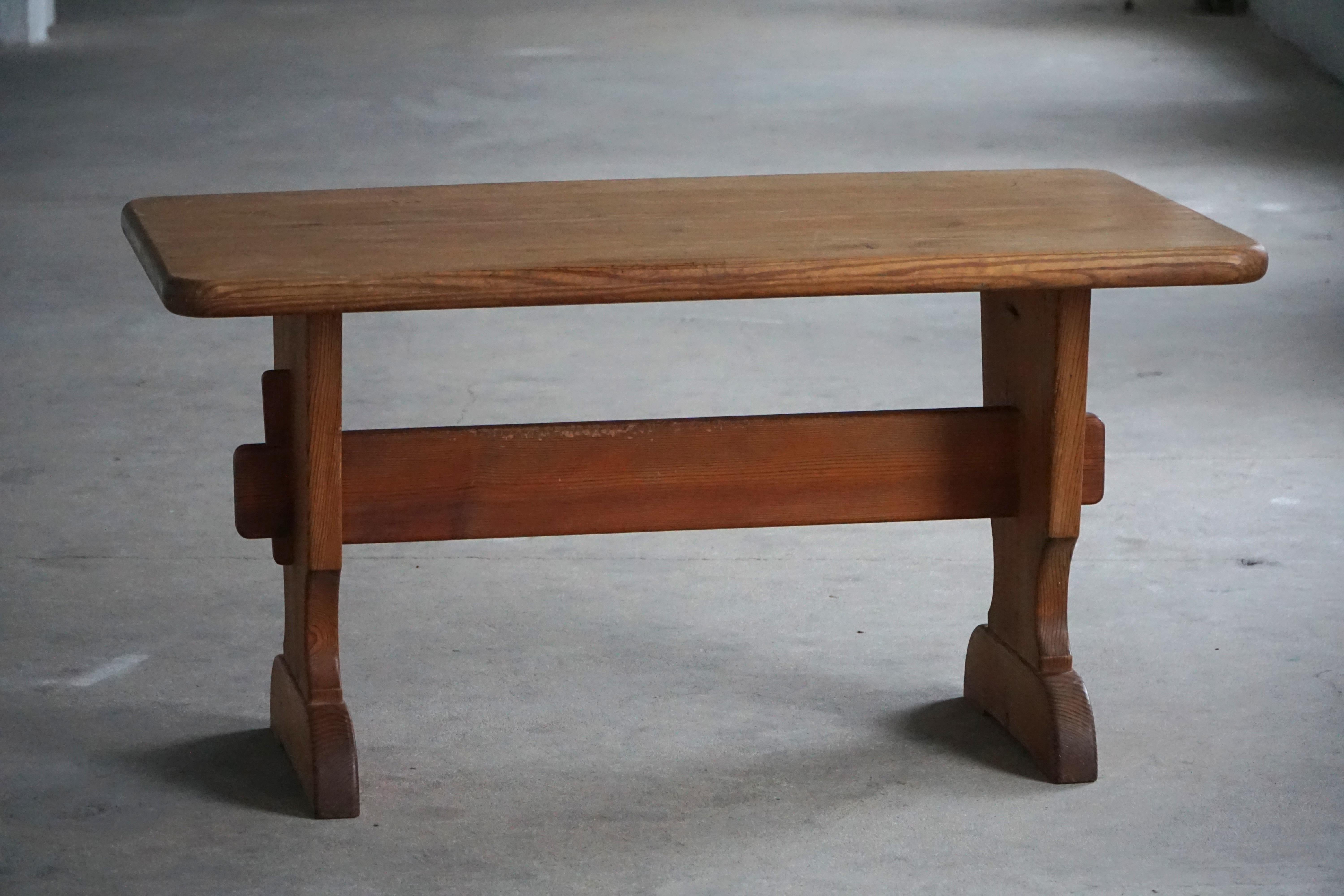 Swedish Mid-20th Century, Solid Pine Dining Table, Åby Möbelfabrik, 1940s en vente 5