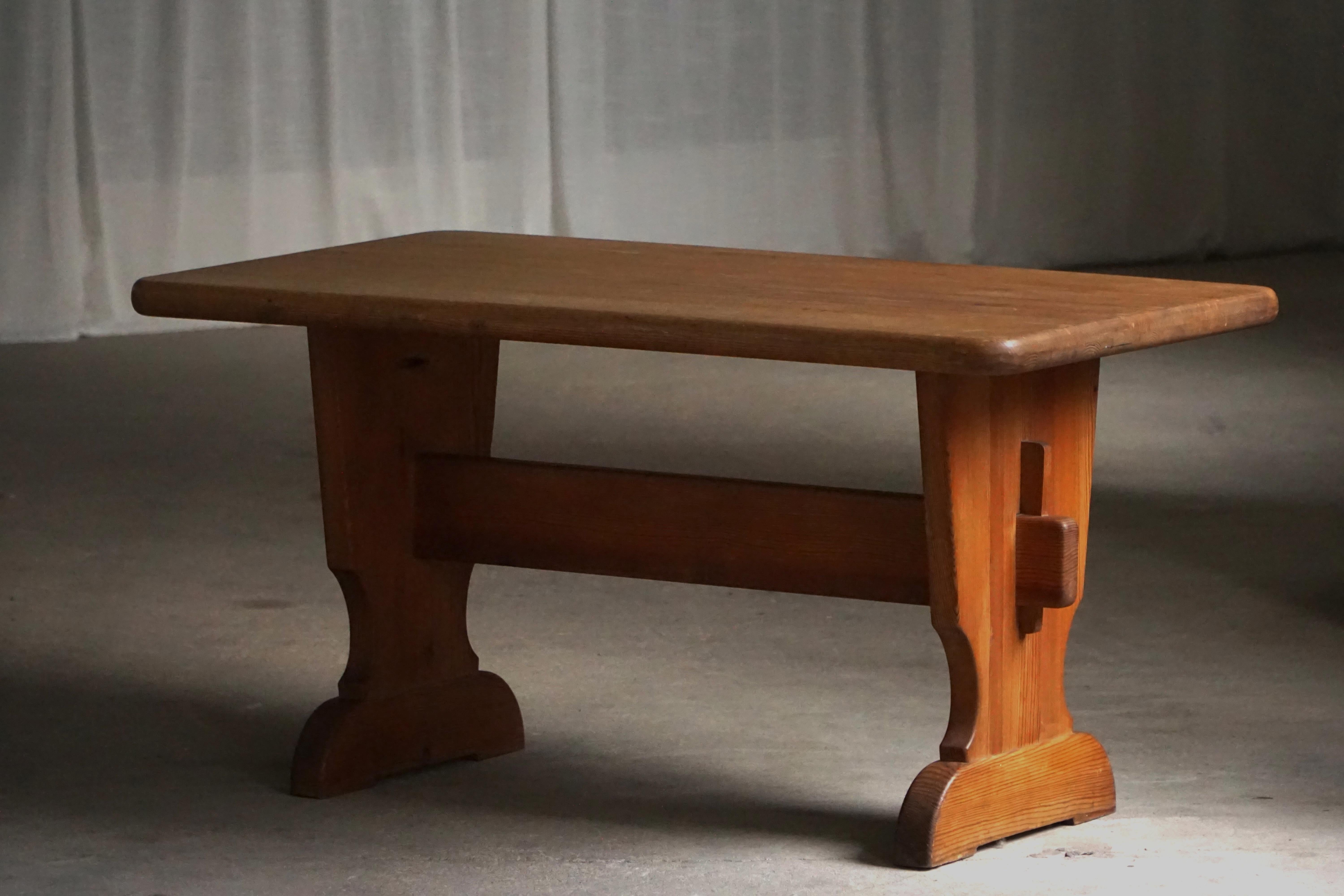 Swedish Mid-20th Century, Solid Pine Dining Table, Åby Möbelfabrik, 1940s en vente 8