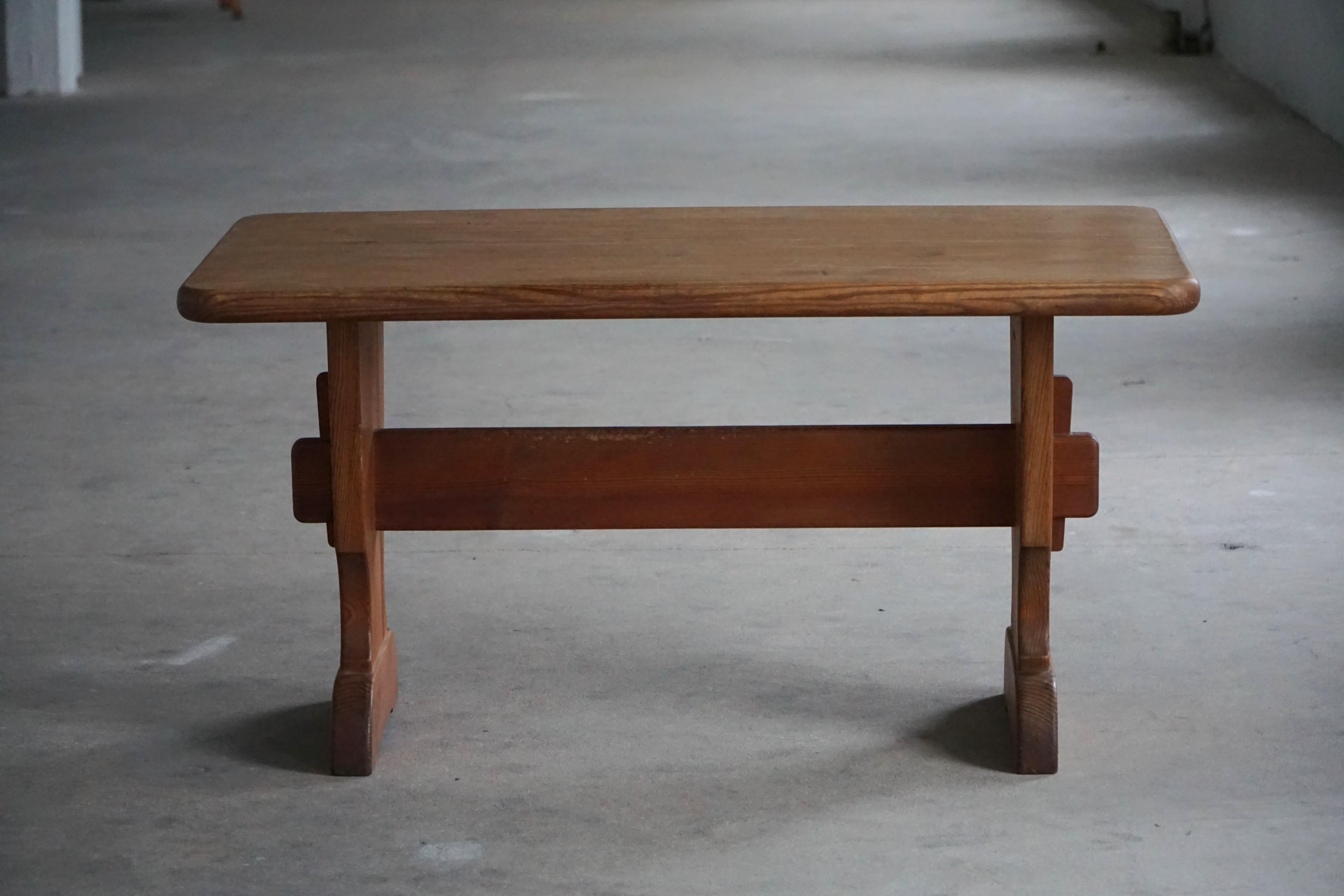 Swedish Mid-20th Century, Solid Pine Dining Table, Åby Möbelfabrik, 1940s en vente 9