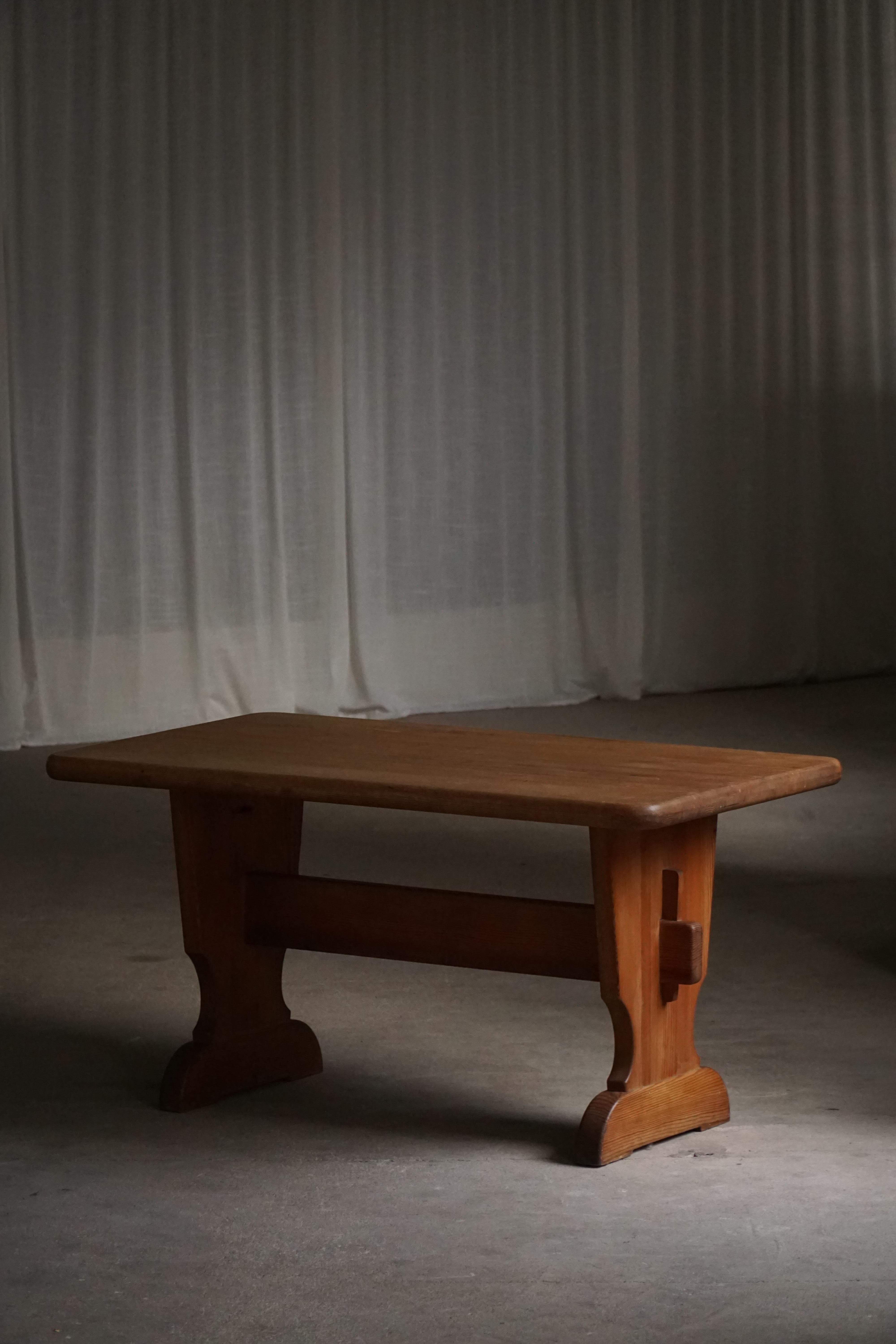 Swedish Mid-20th Century, Solid Pine Dining Table, Åby Möbelfabrik, 1940s en vente 2