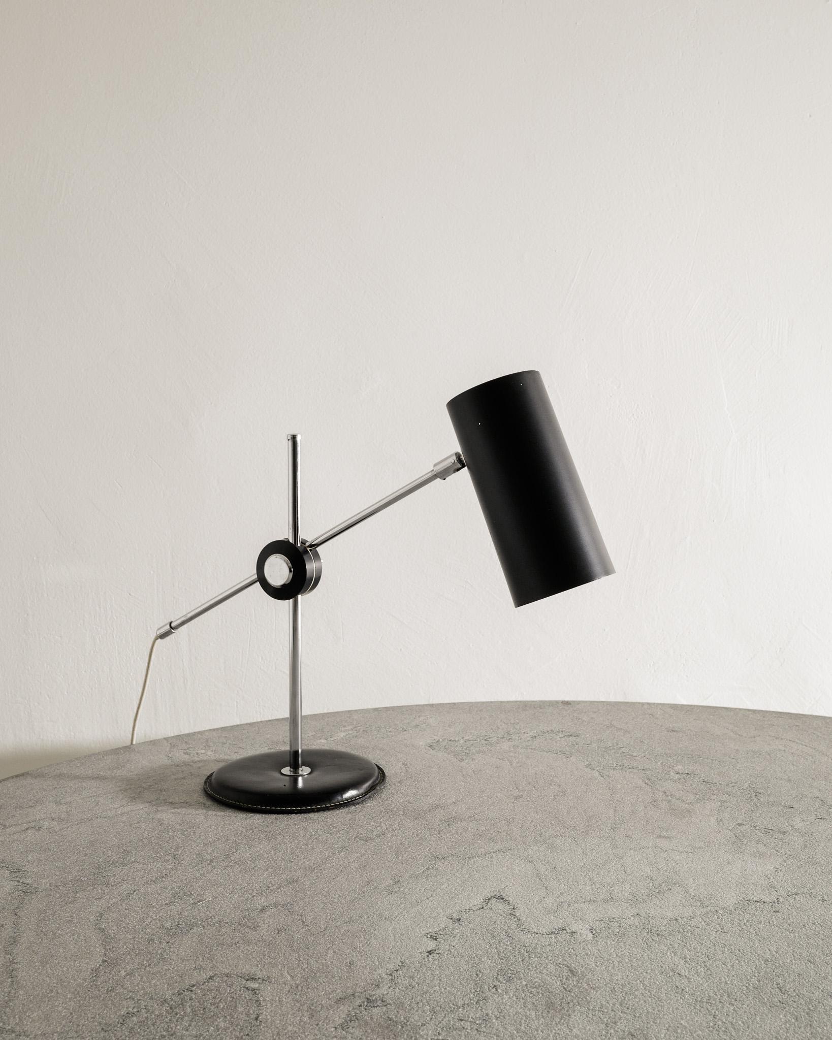 Scandinave moderne Lampe de bureau 781B du milieu du siècle suédois par Anders Pehrson & Ateljé Lyktan 1960s en vente