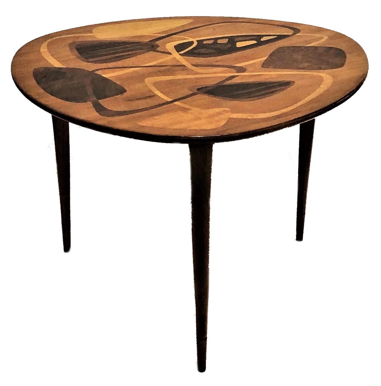 Swedish Mid-Century Abstract Marquetry 3-Legged Coffee Table, ca. 1950s In Good Condition For Sale In New York, NY