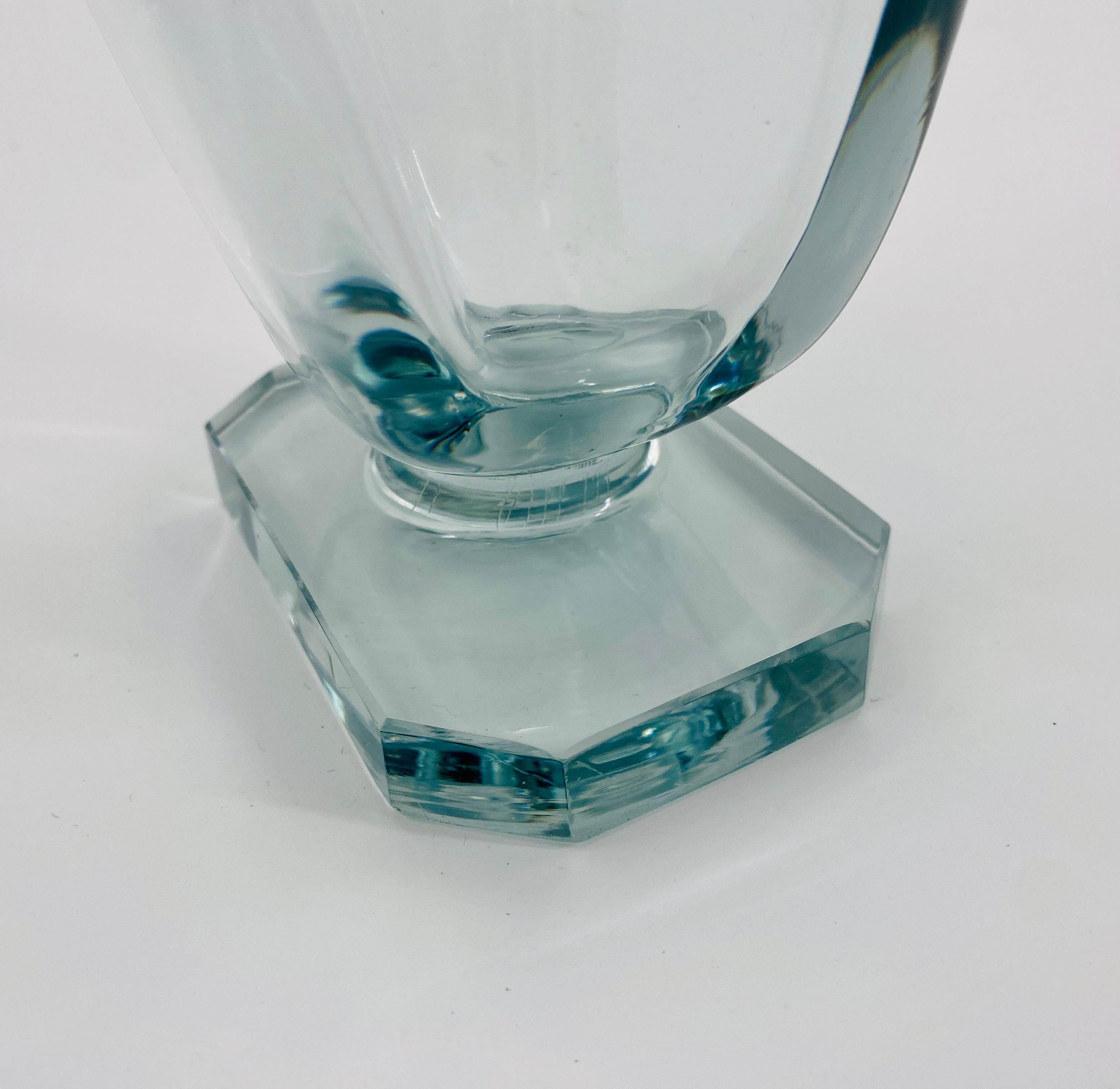 20ième siècle Vase en verre d'art suédois du milieu du siècle dernier par Stromberghytten, années 1960 en vente