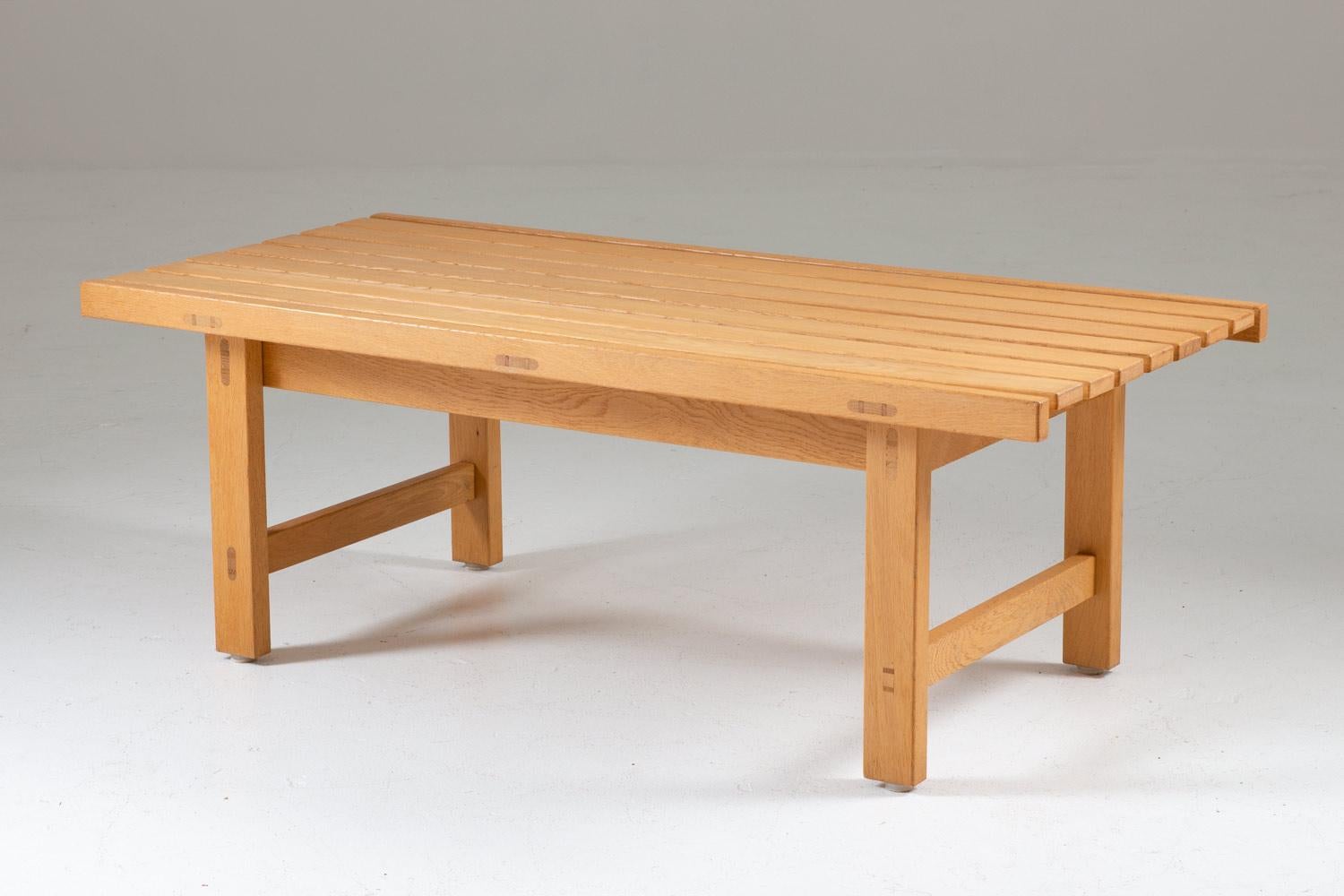 Swedish Midcentury Bench in Oak by Hugo Svensson, 1960s In Good Condition For Sale In Karlstad, SE