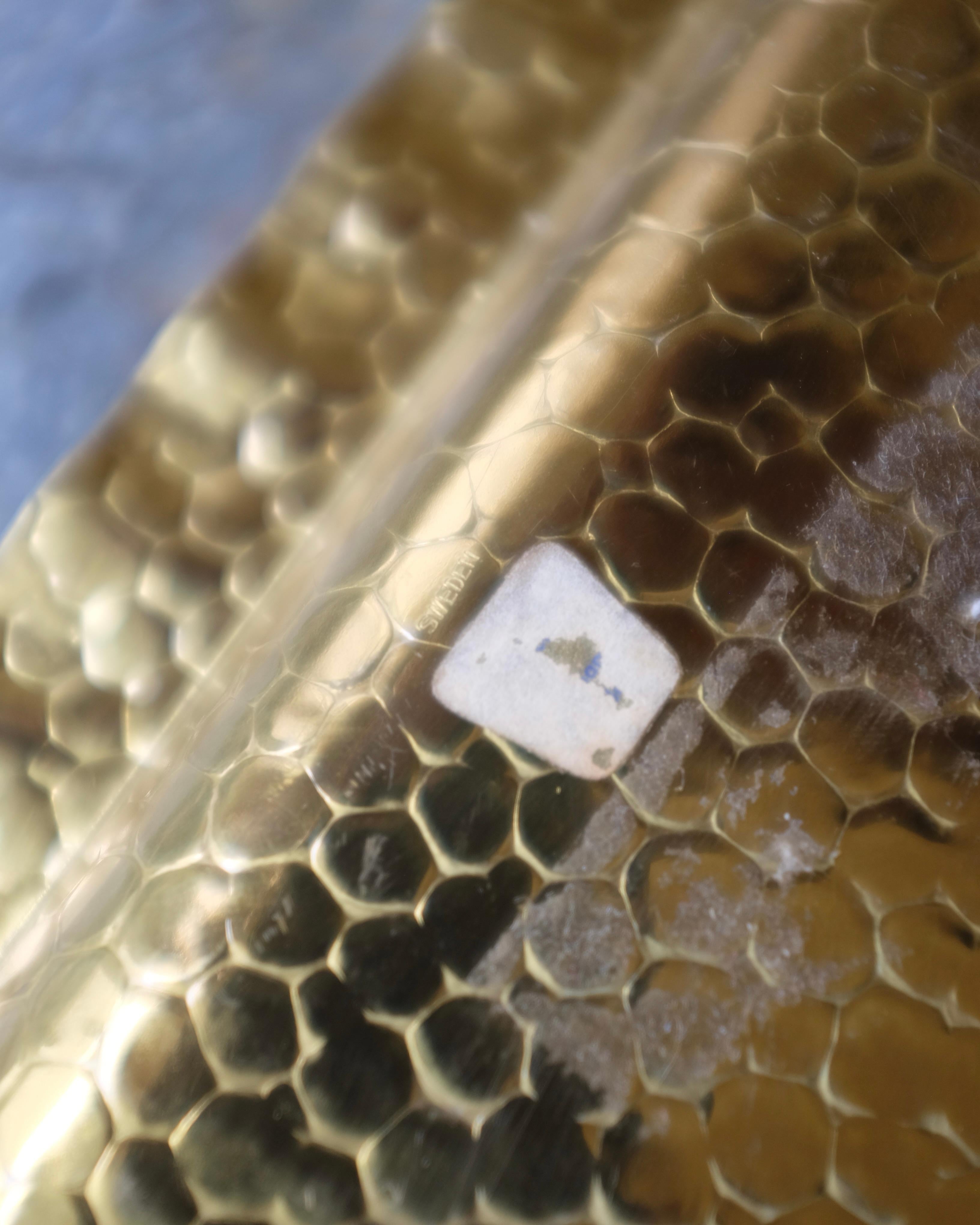 Schwedisches Messing-Tablett aus der Mitte des Jahrhunderts im Angebot 3