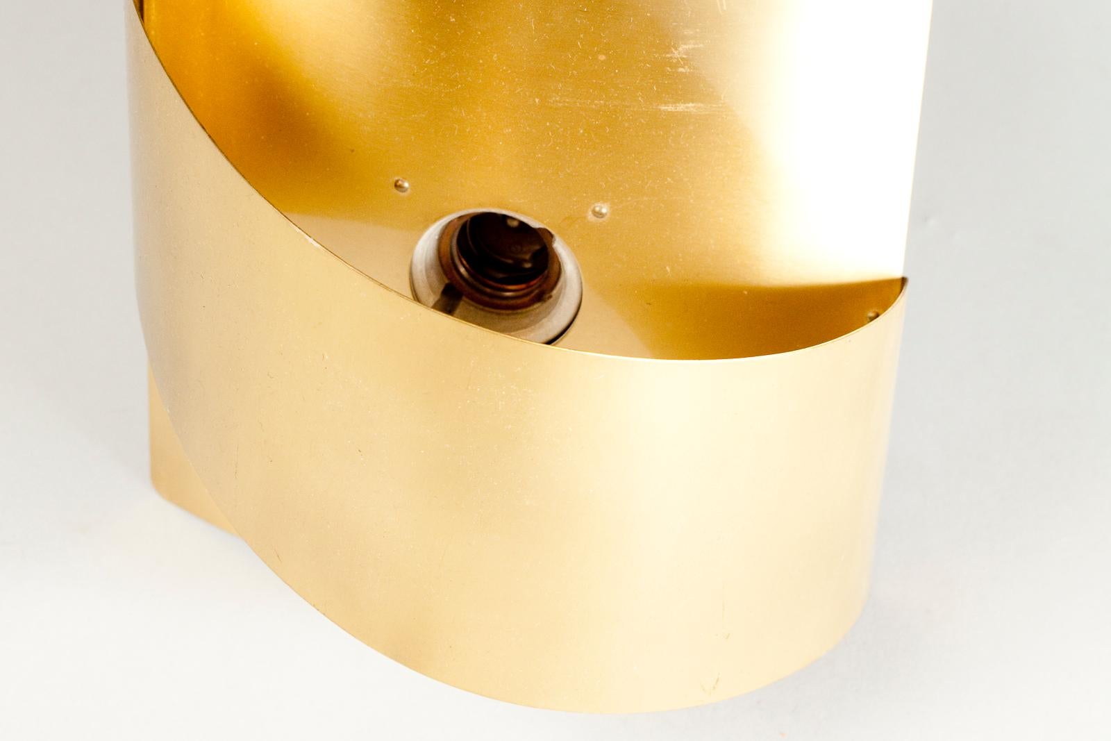 Scandinavian Modern Swedish Midcentury Brass Wall Sconce by Peter Celsing for Falkenbergs Belysning For Sale