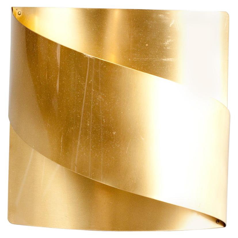 Swedish Midcentury Brass Wall Sconce by Peter Celsing for Falkenbergs Belysning For Sale