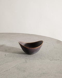 Swedish Mid Century Ceramic "ARO" Bowl by Gunnar Nylund for Rörstrand, 1950s