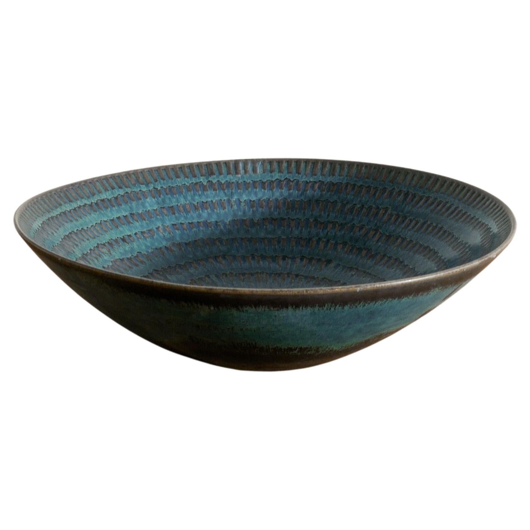 Ciotola in ceramica svedese di metà secolo di Stig Lindberg per Gustavsberg, anni '60