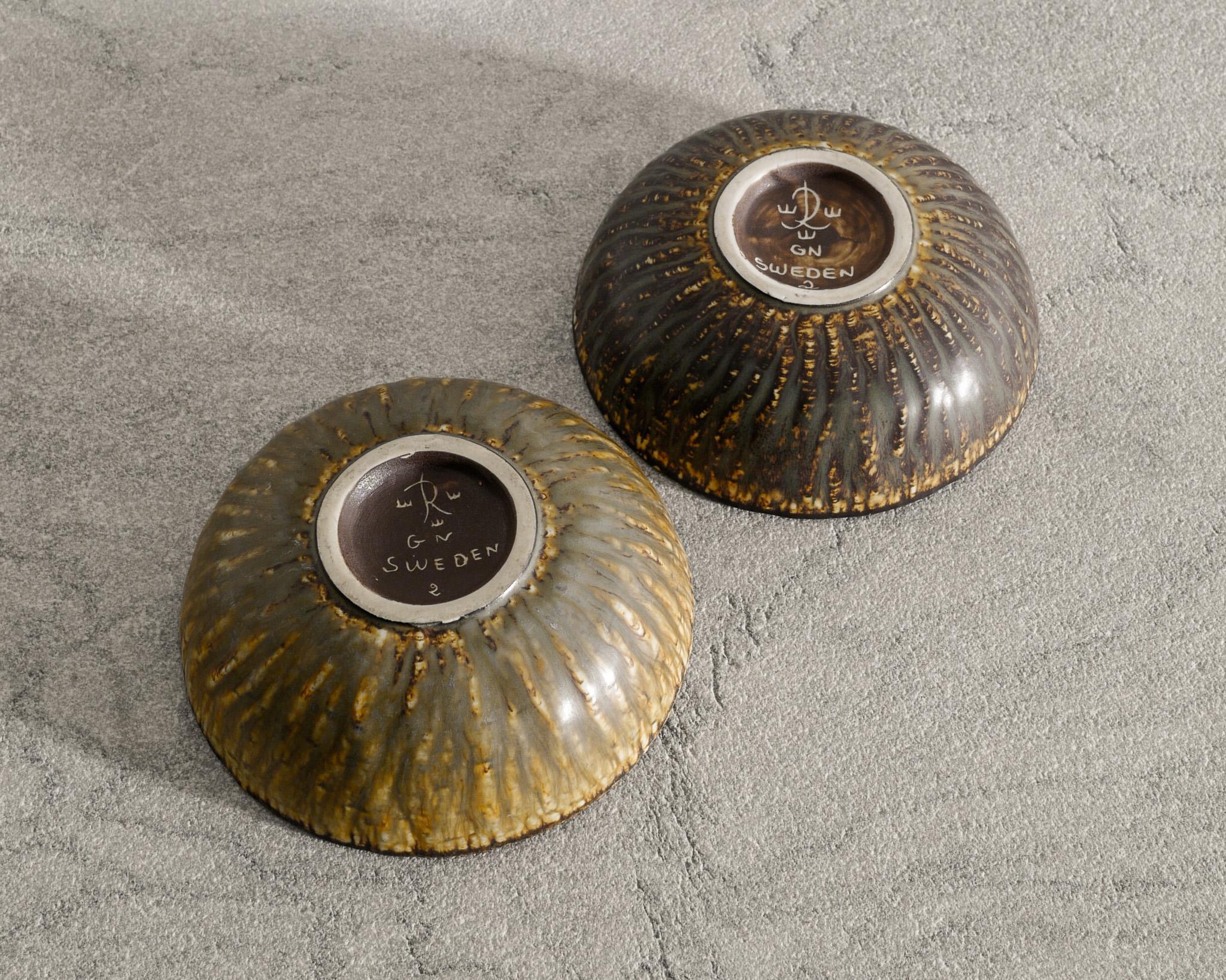 Ciotole svedesi di metà secolo in ceramica 