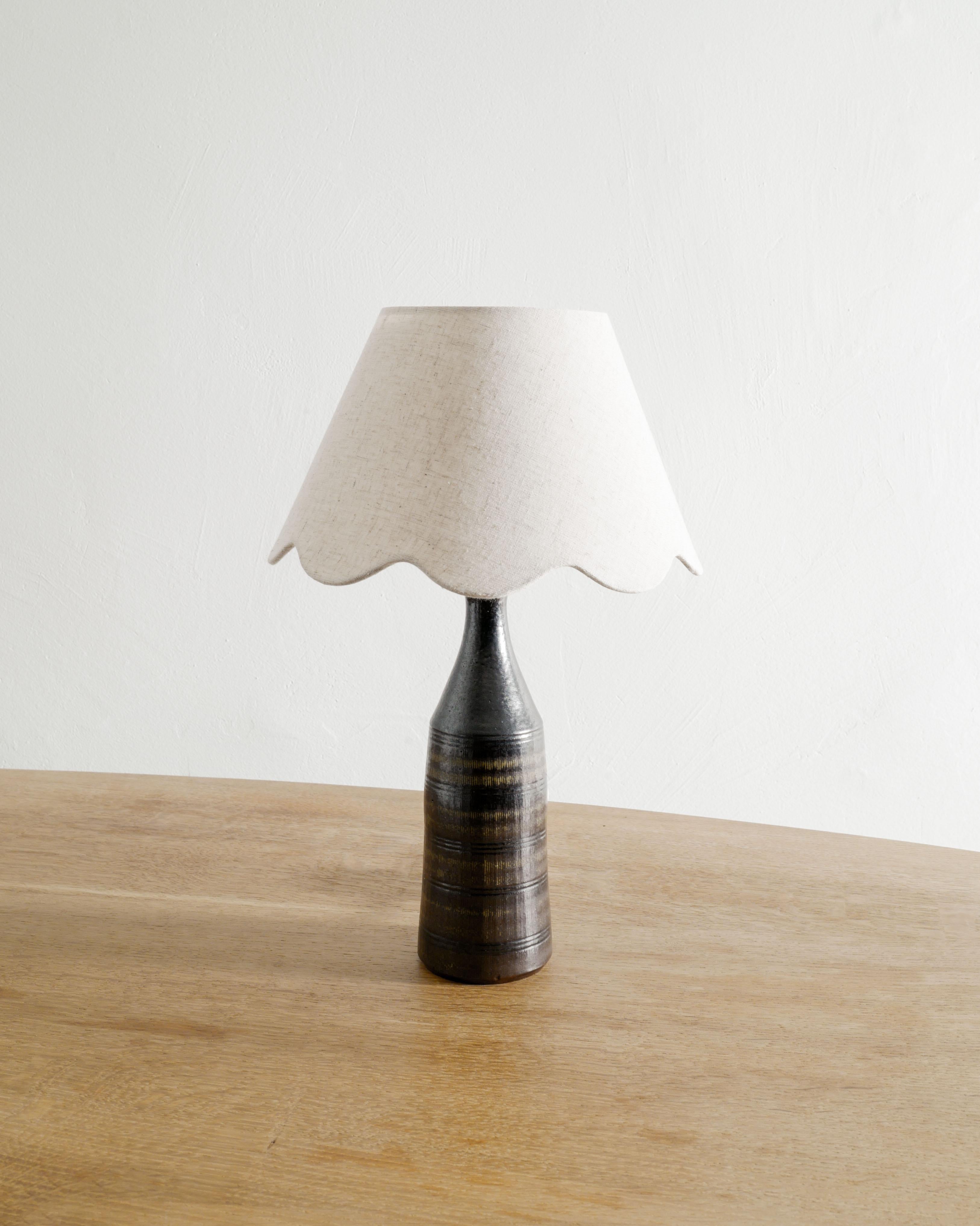 Scandinavian Modern Swedish Mid Century Ceramic Table Lamp by Arthur Andersson for Wallåkra, 1940s For Sale