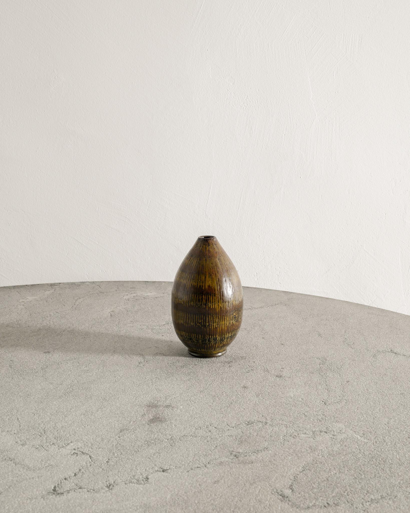 Scandinavo moderno Vaso in ceramica svedese di metà secolo di Arthur Andersson per Wallåkra Svezia, anni '40 in vendita
