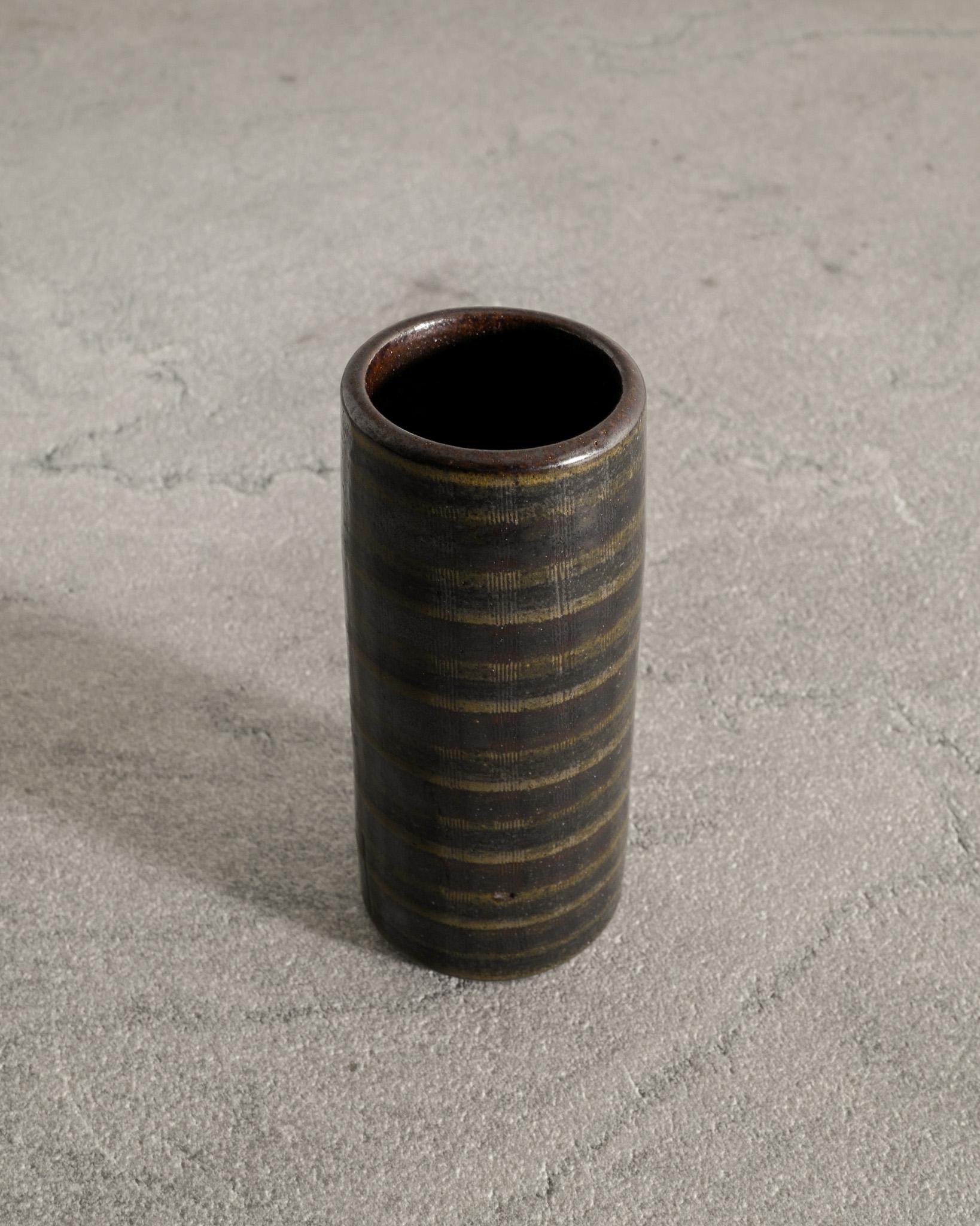Schwedische Keramikvase aus der Mitte des Jahrhunderts von Arthur Andersson für Wallåkra Schweden, 1940er Jahre (Mitte des 20. Jahrhunderts) im Angebot