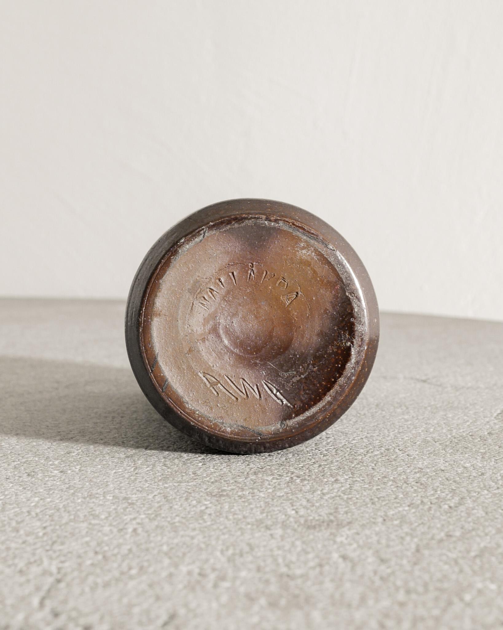 Schwedische Keramikvase aus der Mitte des Jahrhunderts von Arthur Andersson für Wallåkra Schweden, 1940er Jahre (Steingut) im Angebot