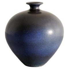 Vaso in ceramica svedese di metà secolo di Berndt Friberg per Gustavsberg Svezia, anni '70