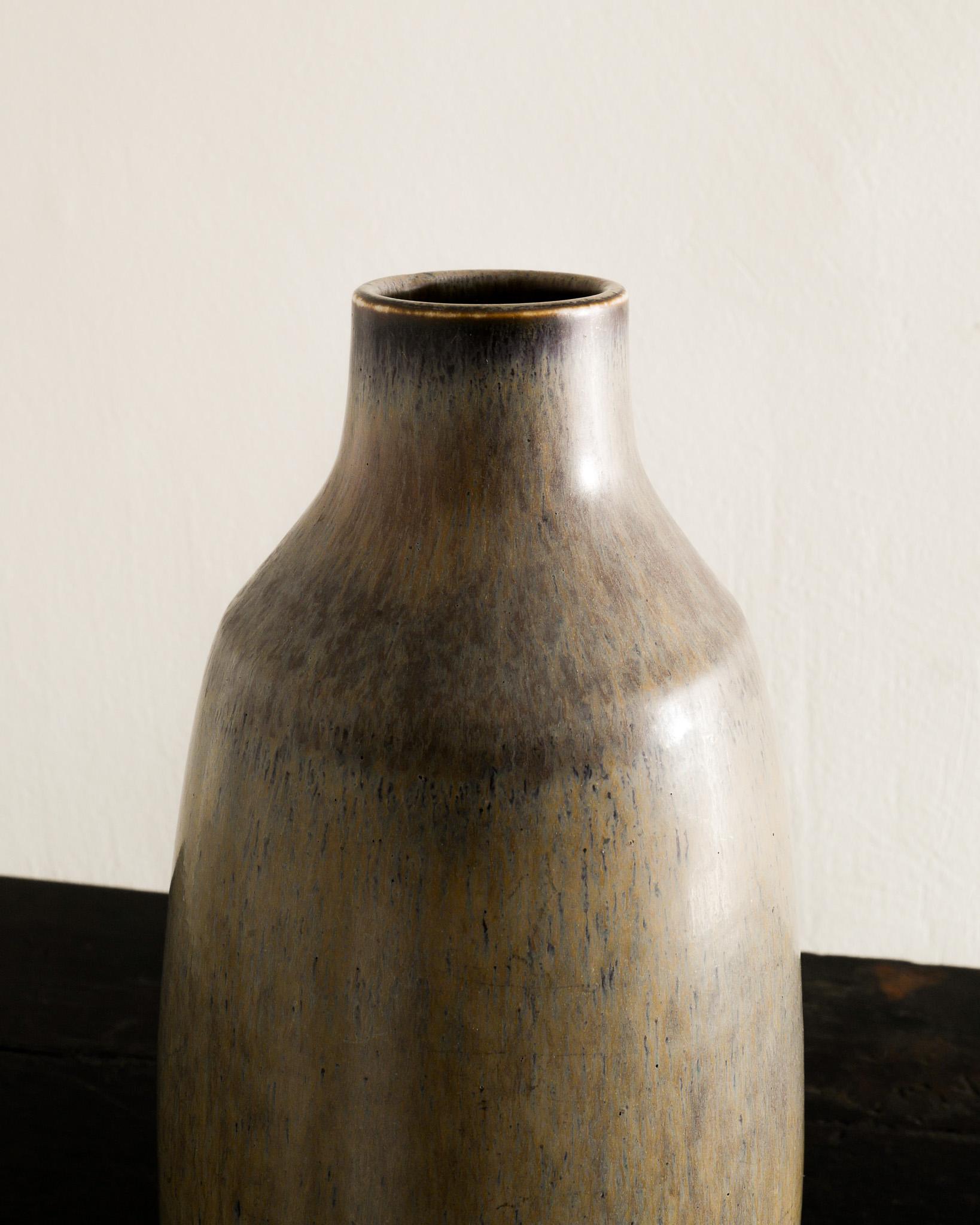 Swedish Mid Century Ceramic Vase by Carl-Harry Stålhane for Rörstrand, 1950s  In Good Condition For Sale In Stockholm, SE