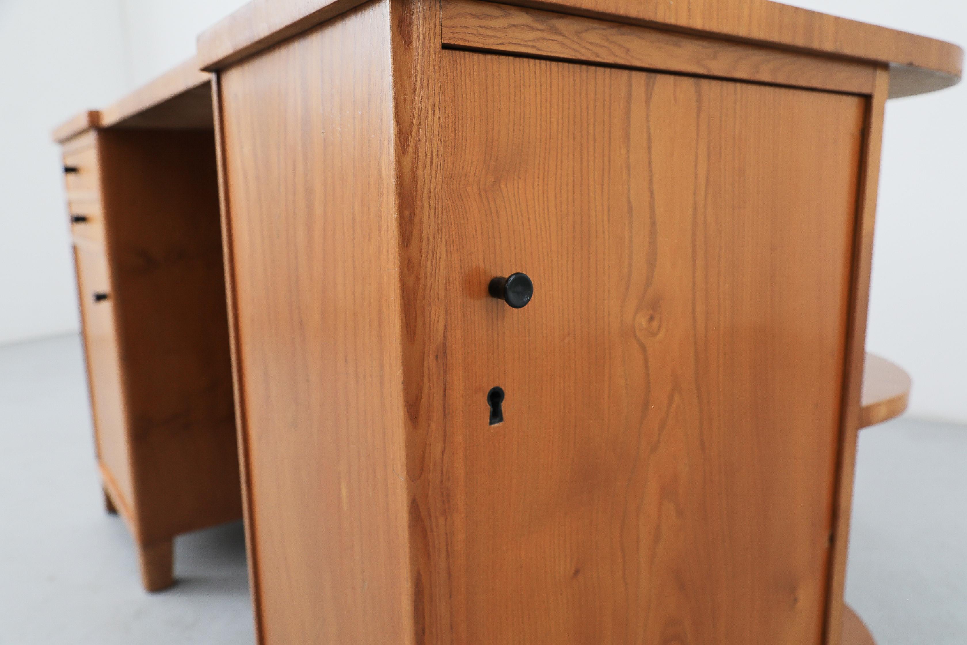 Scrivania svedese di metà secolo con libreria incorporata, anni '60 in vendita 8