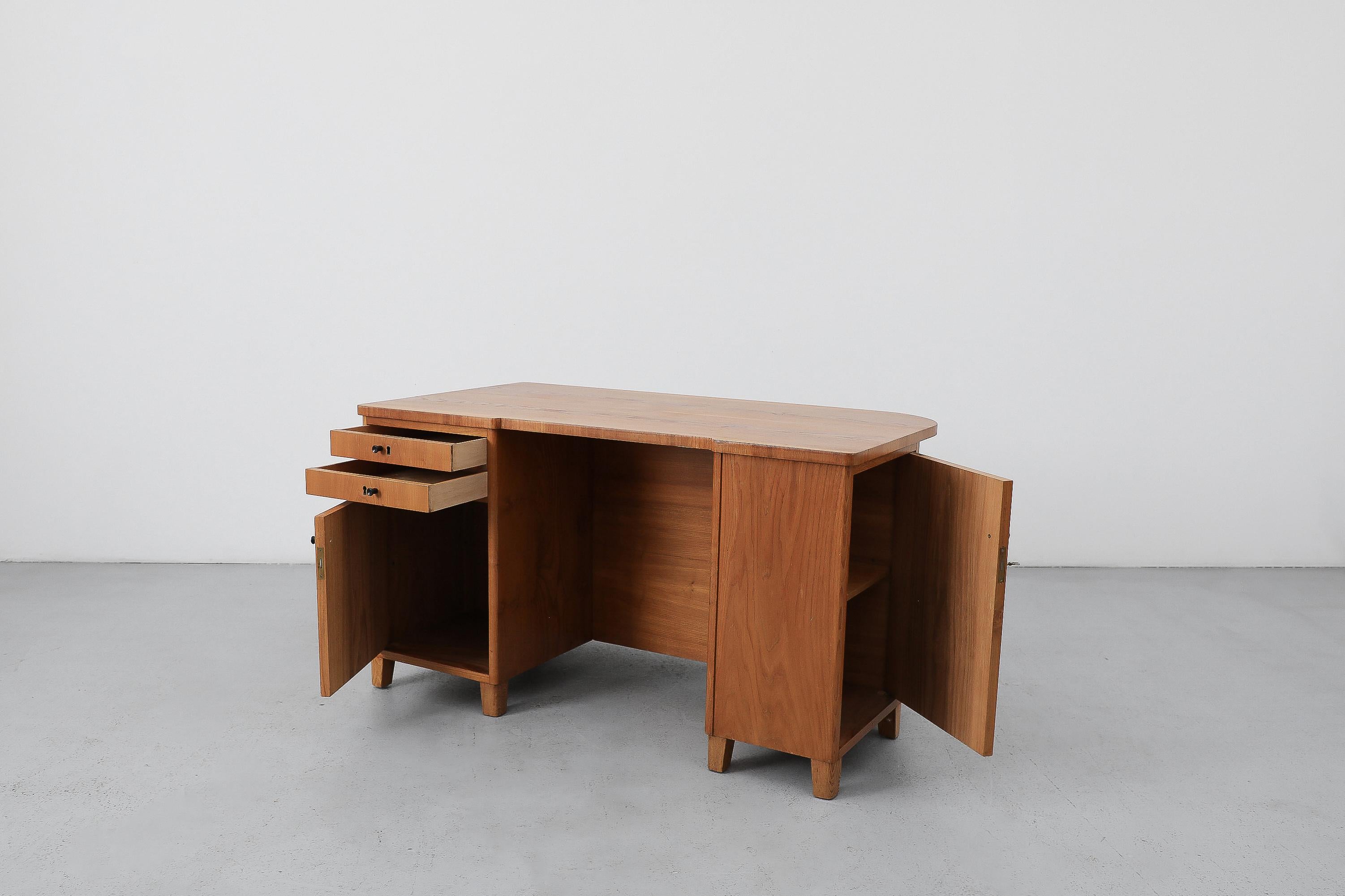 Metà XX secolo Scrivania svedese di metà secolo con libreria incorporata, anni '60 in vendita