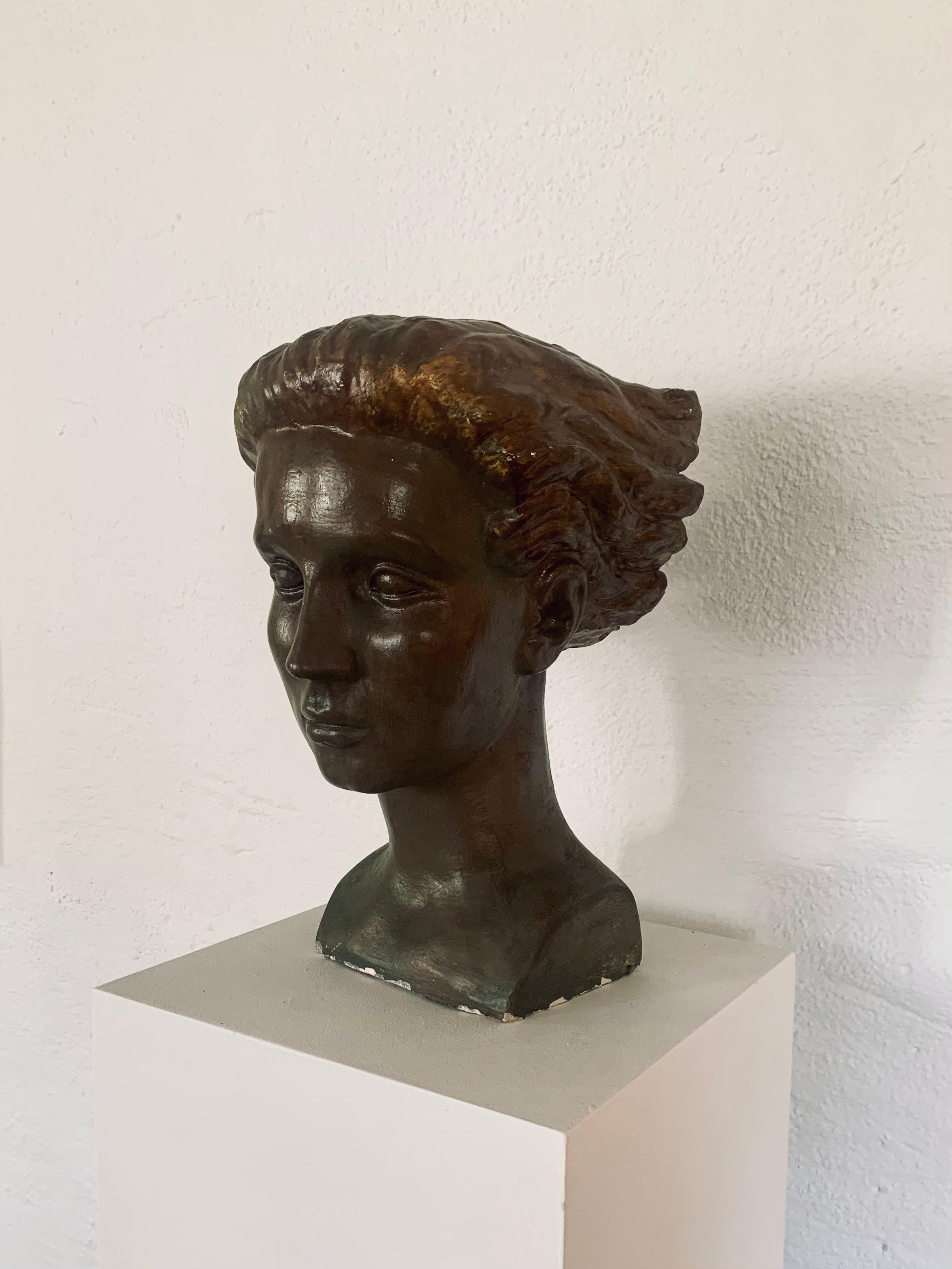 Swedish Mid-Century Female Bronze Patinated Plaster Bust by Sigge Berggren In Fair Condition In Bromma, Stockholms län