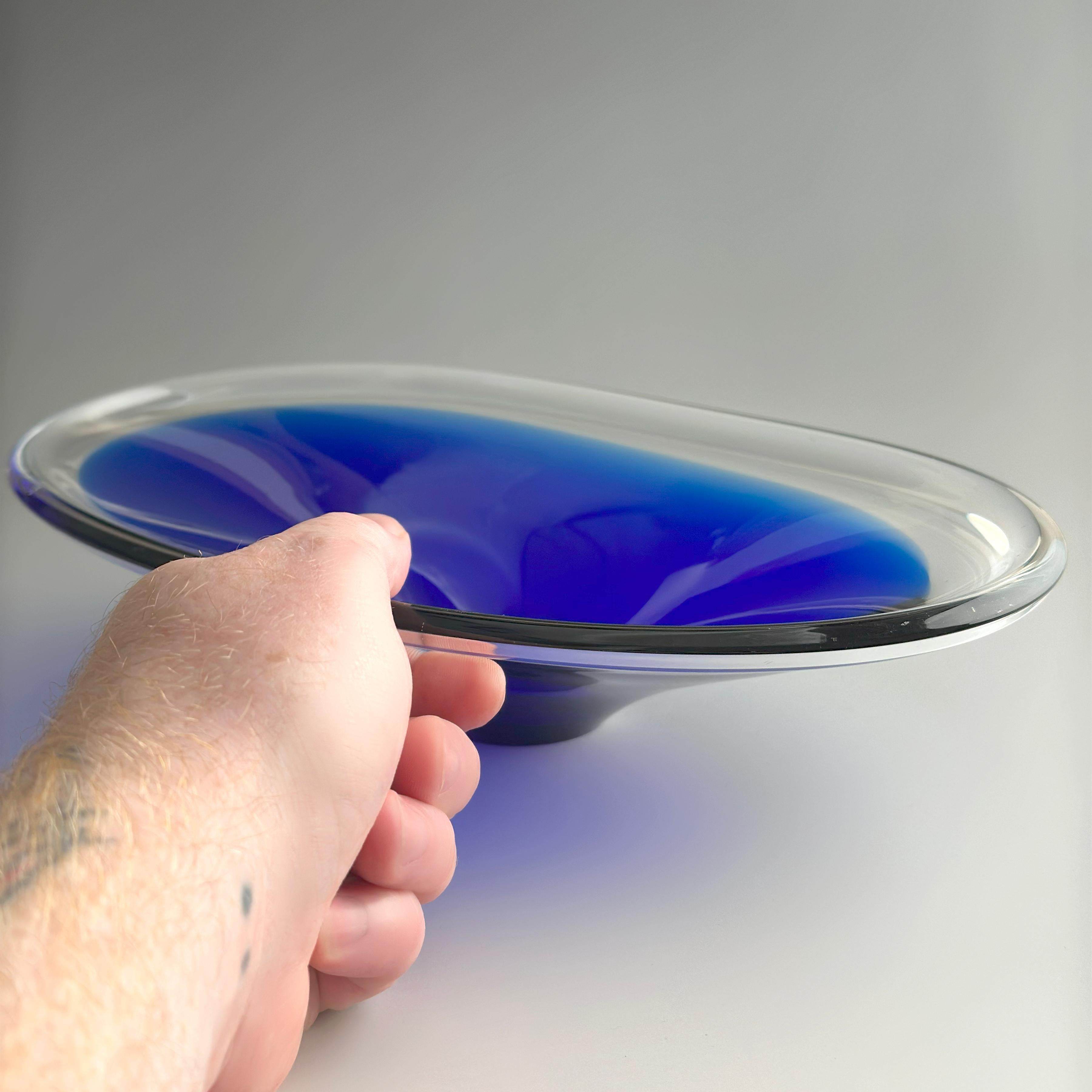 Mid-Century Modern Swedish Mid-Century Freeform Glass Bowl in Cobalt and Clear Glass, circa 1960s For Sale