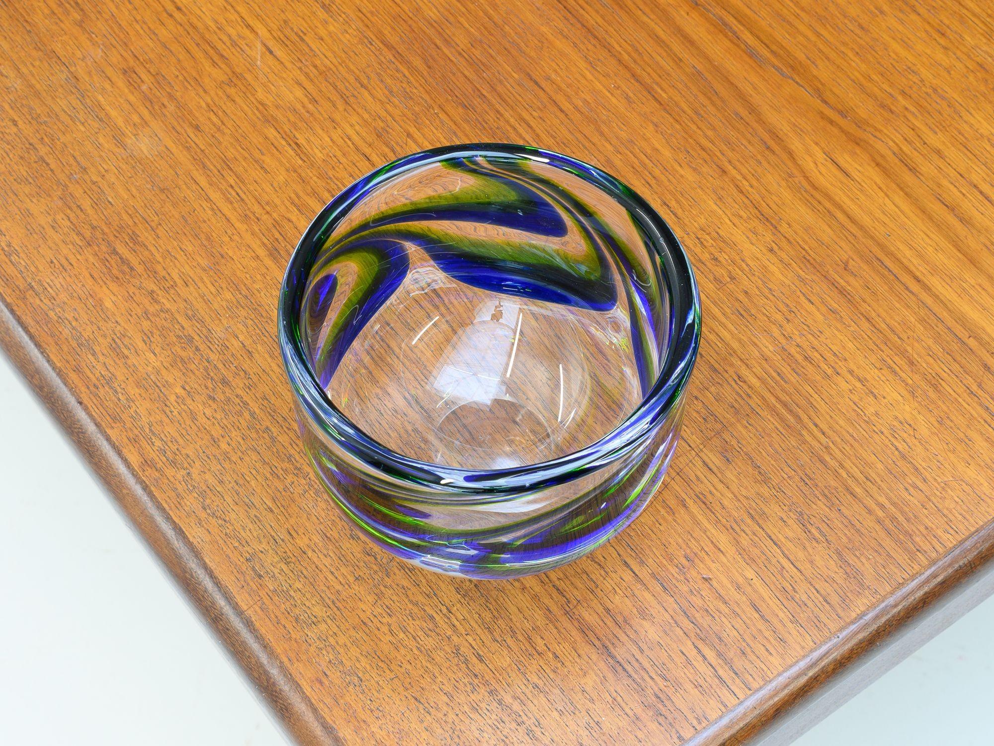 Vaso di vetro svedese di metà secolo In condizioni buone in vendita a London, England