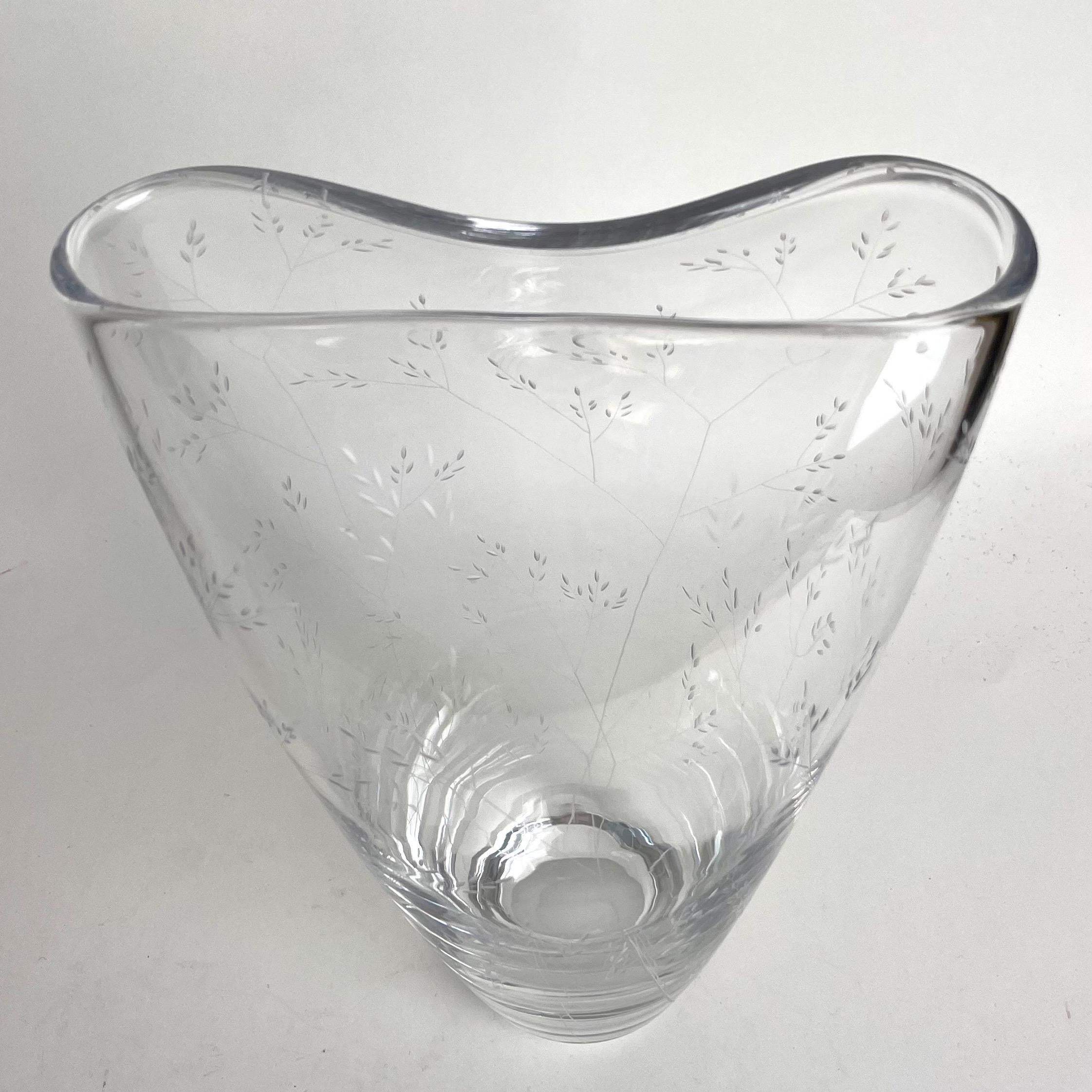 Schwedische Mid-Century-Glasvase „Grass“, Vicke Lindstrand Kosta (Moderne der Mitte des Jahrhunderts) im Angebot