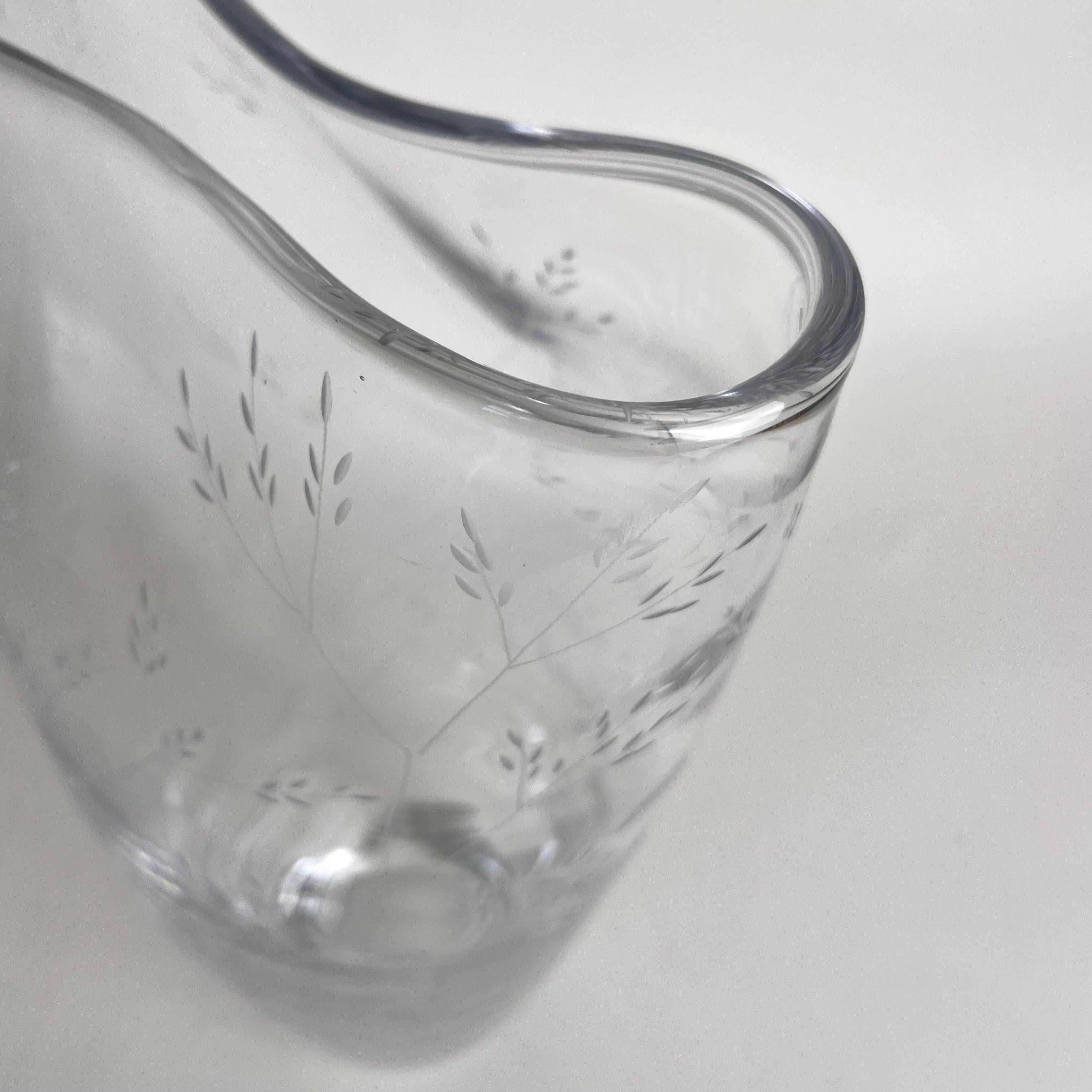 Schwedische Mid-Century-Glasvase „Grass“, Vicke Lindstrand Kosta im Angebot 4