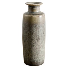 Vaso svedese di metà secolo in ceramica verde di Carl-Harry Stålhane & Rörstrand, anni '50