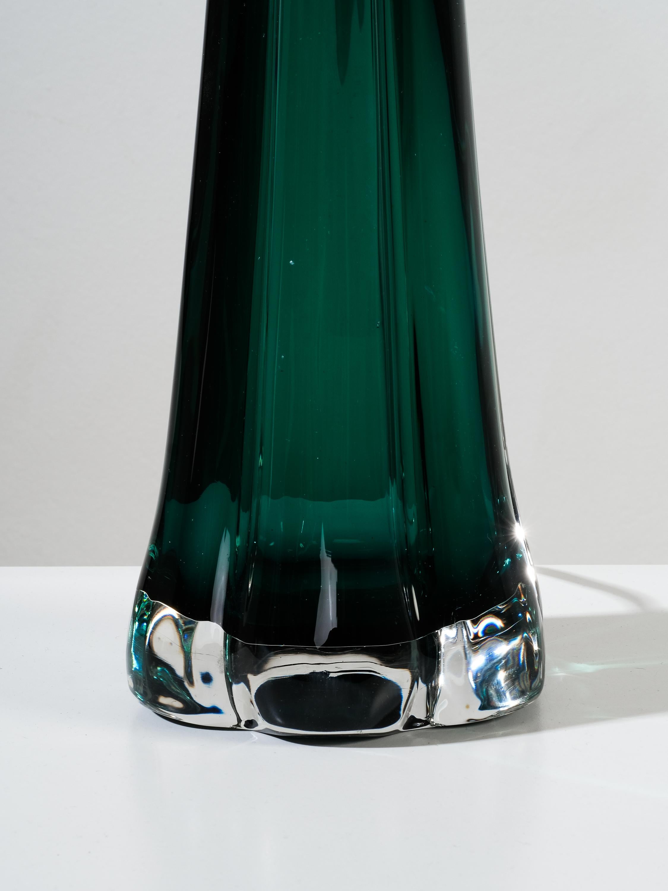 Scandinavian Modern Swedish Mid-Century Green Glass Table Lamp by Kosta Elarmatur For Sale