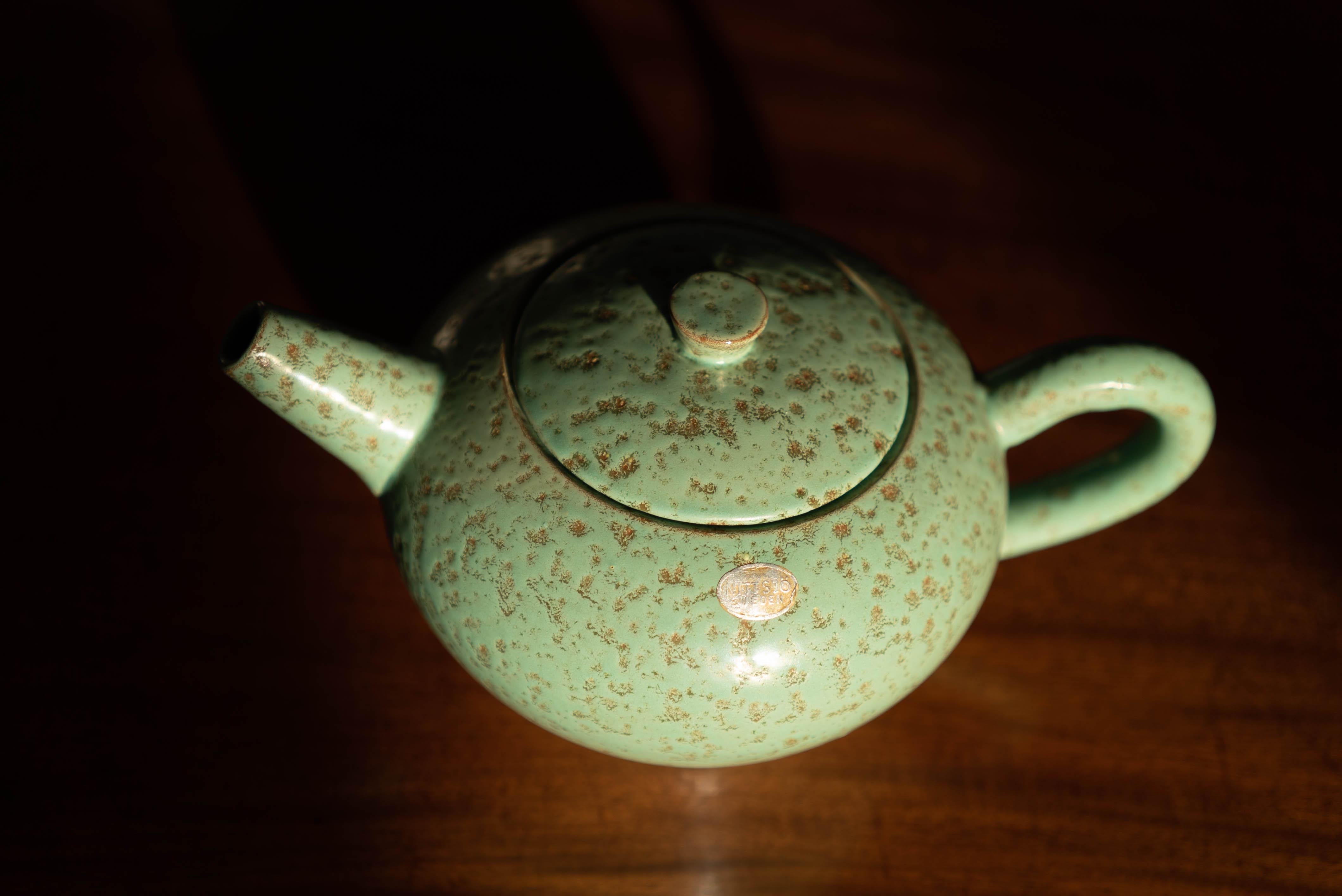 Swedish Mid-century Jerk Werkmäster, Teapot, Glazed Green Nittsjo, 1940s In Excellent Condition In Akashi -Shi, Hyogo